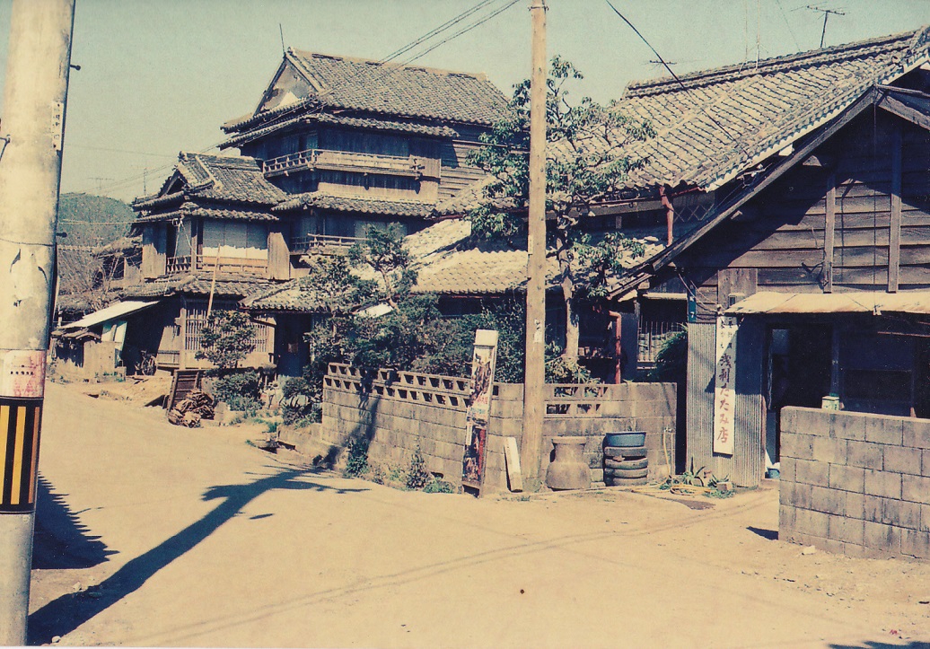 日向市・横町（現・南町） カラー写真（昭和40年代）  日向市・宮崎県 