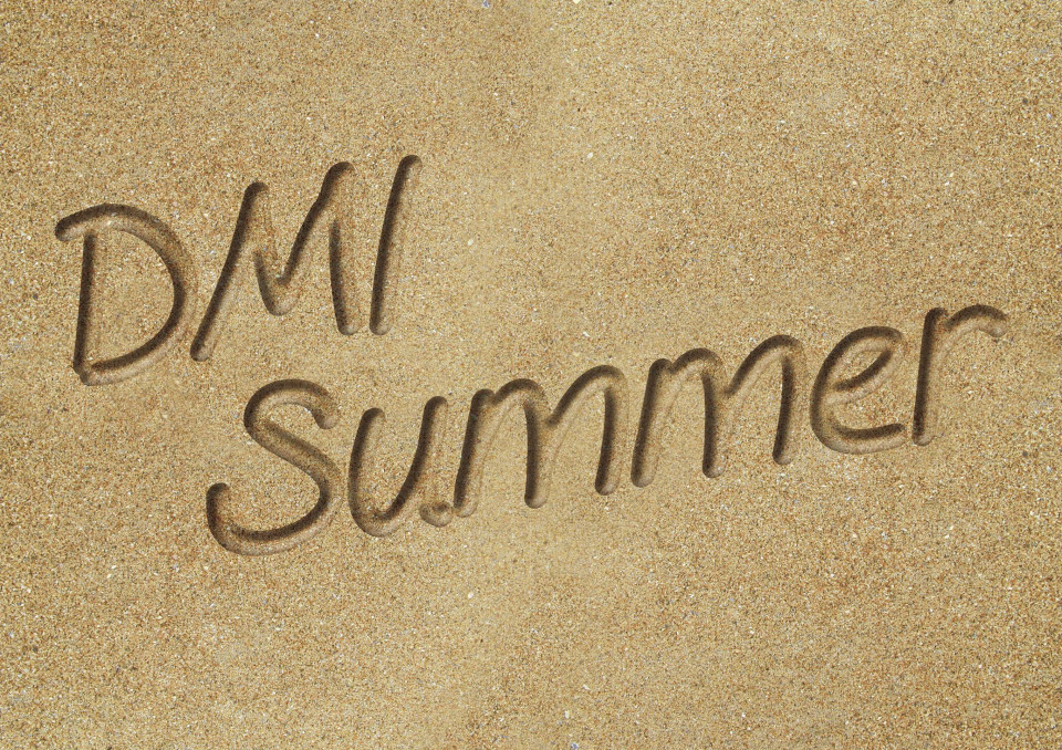 夏が待ち遠しい とあるデザイナーのフォトショップチュートリアル記事 Dmi Staff S Blog