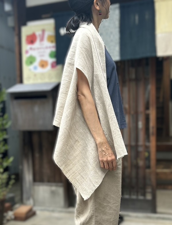 ちょっと大きめのアンティークドール用コートとベレー帽 クリエイター作品 | Shokuの店 ちょっと大きめのアンティークドール用