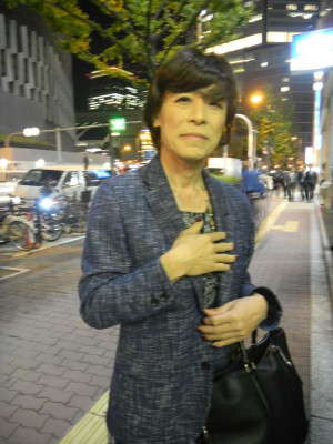 まさにエレガントマダム Yさま 今日 女装してきました 男だけど化粧に興味あります