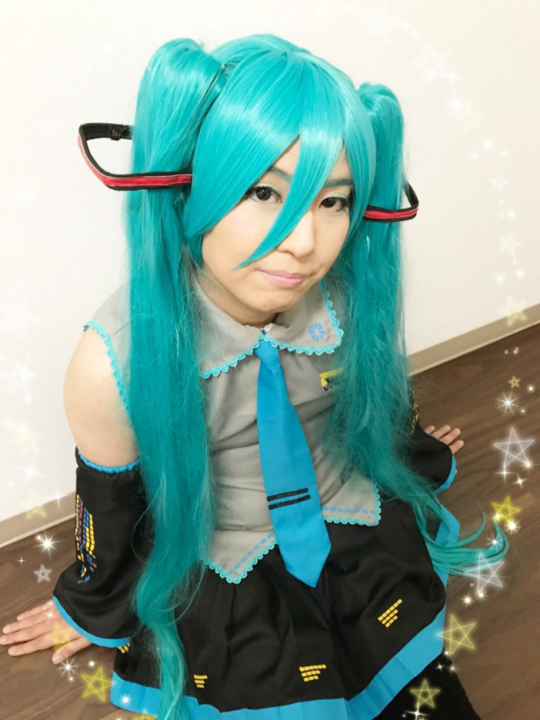 初音ミクに変身 今日 女装してきました 男だけど化粧に興味あります