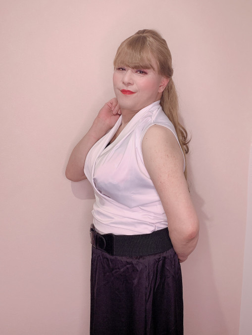 つづみ 名古屋でメンズメイク コスプレメイク教えます 今日 女装してきました 男だけど化粧に興味あります