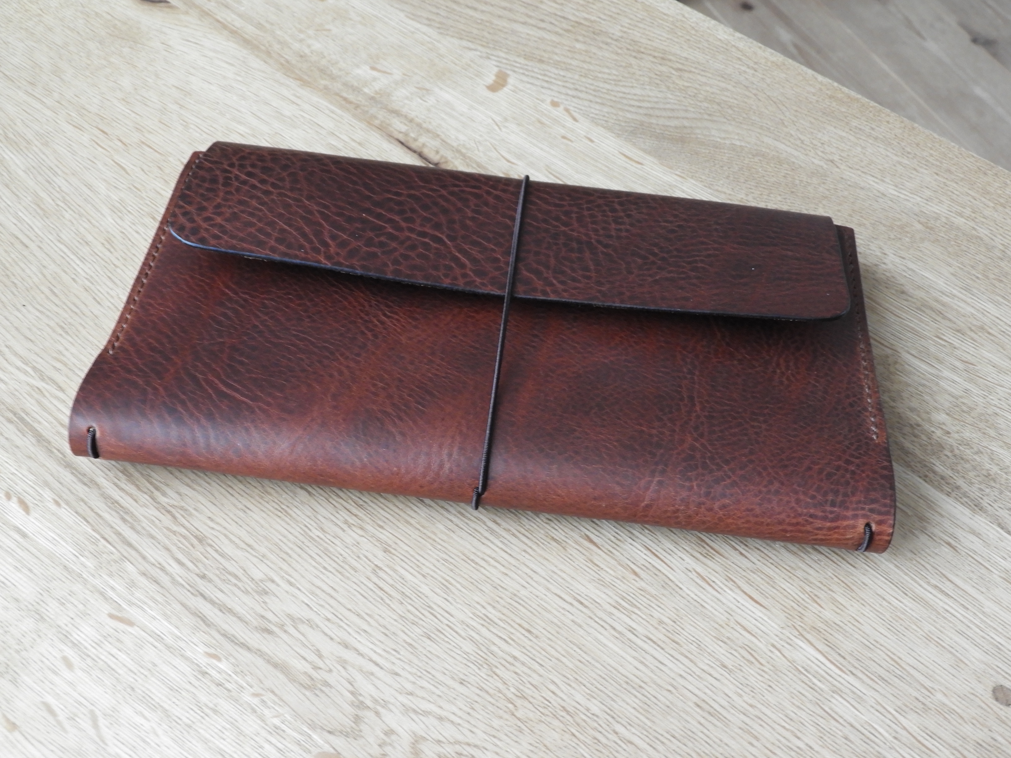 ワイルドと繊細が融合したアマゾニアレザー | DeepLeather