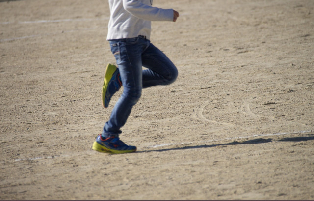 ゼロワンの外遊び紹介 悪魔のしっぽ 外遊びで圧倒的な楽しさを提供 Npo法人ゼロワン