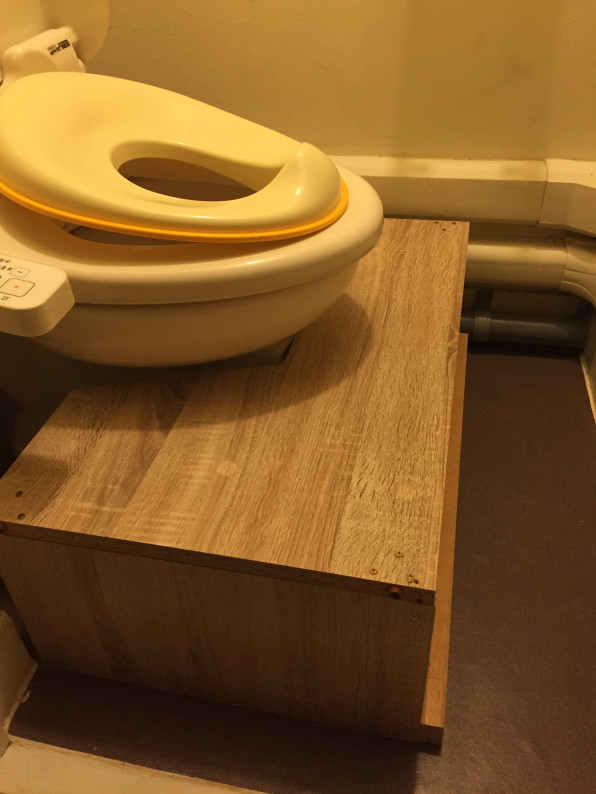 149 子供用のトイレ踏み台をdiyしました 二宮団地