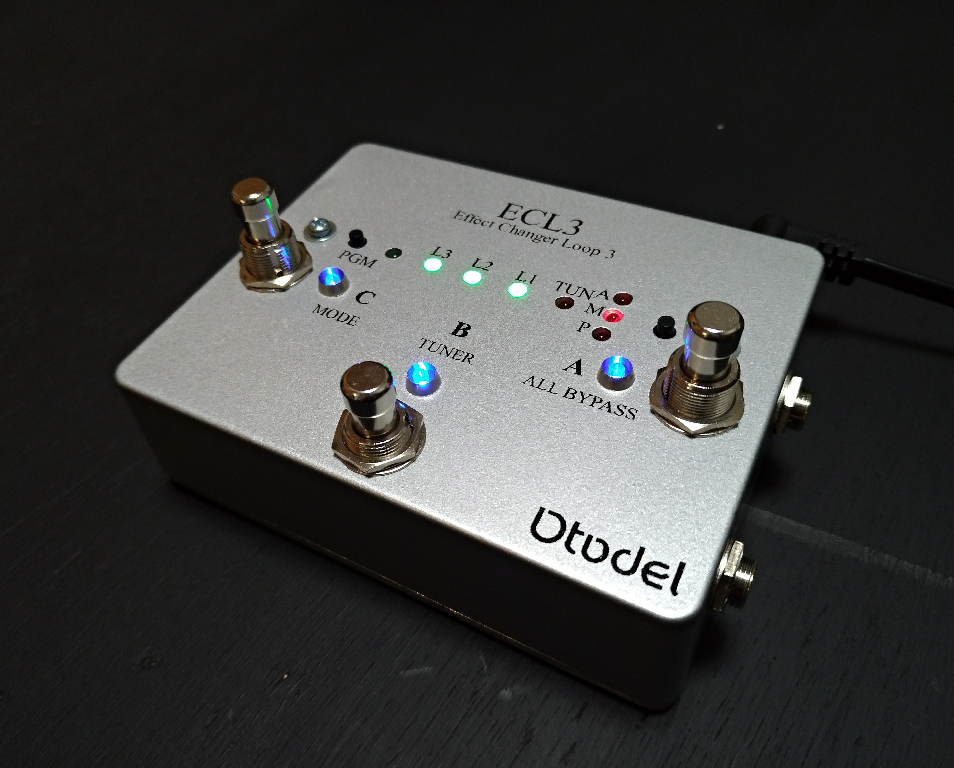 【絶妙に踏みやすい】Otodel 【ECL3】3chプログラマブルスイッチャー