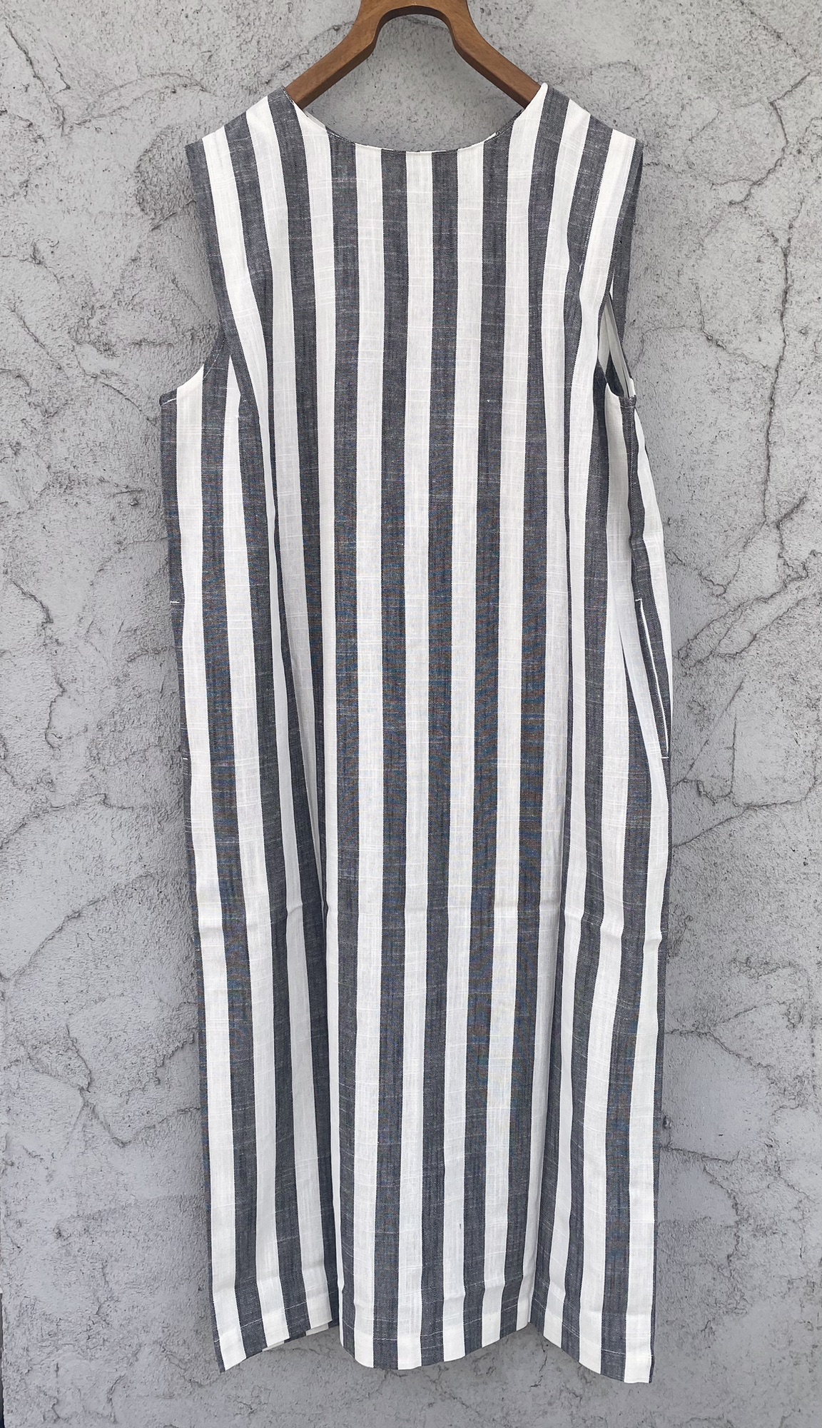 新品✨シビラ★タグ付　ストライプ　ボーダー　ノースリーブ　ワンピース　シルク　Ｌ 新品✨シビラ☆タグ付 ストライプ ボーダー ノースリーブ