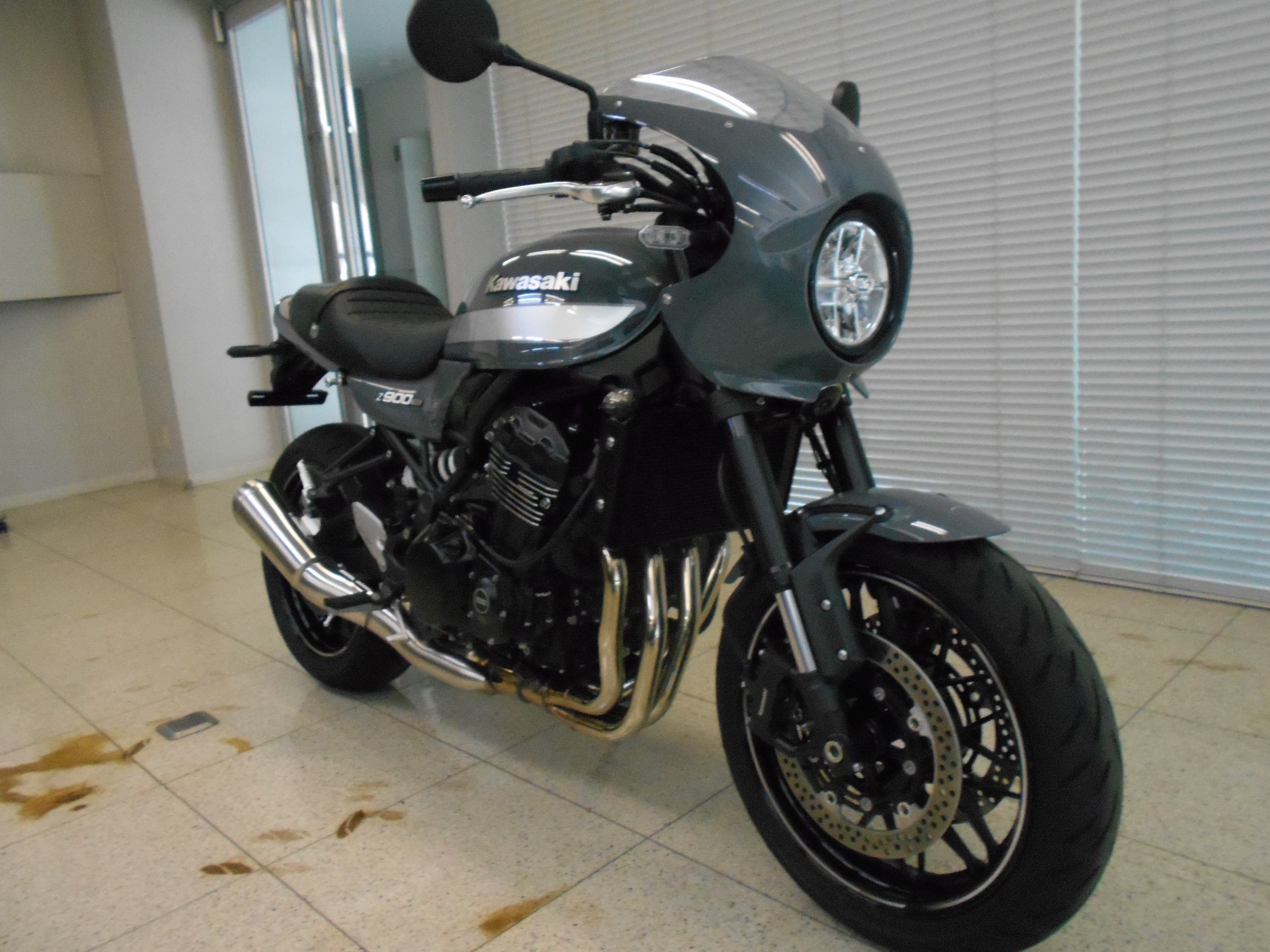 中古車: Z900RS Cafe 2018 | K's-STYLE -バイクのカスタムパーツ