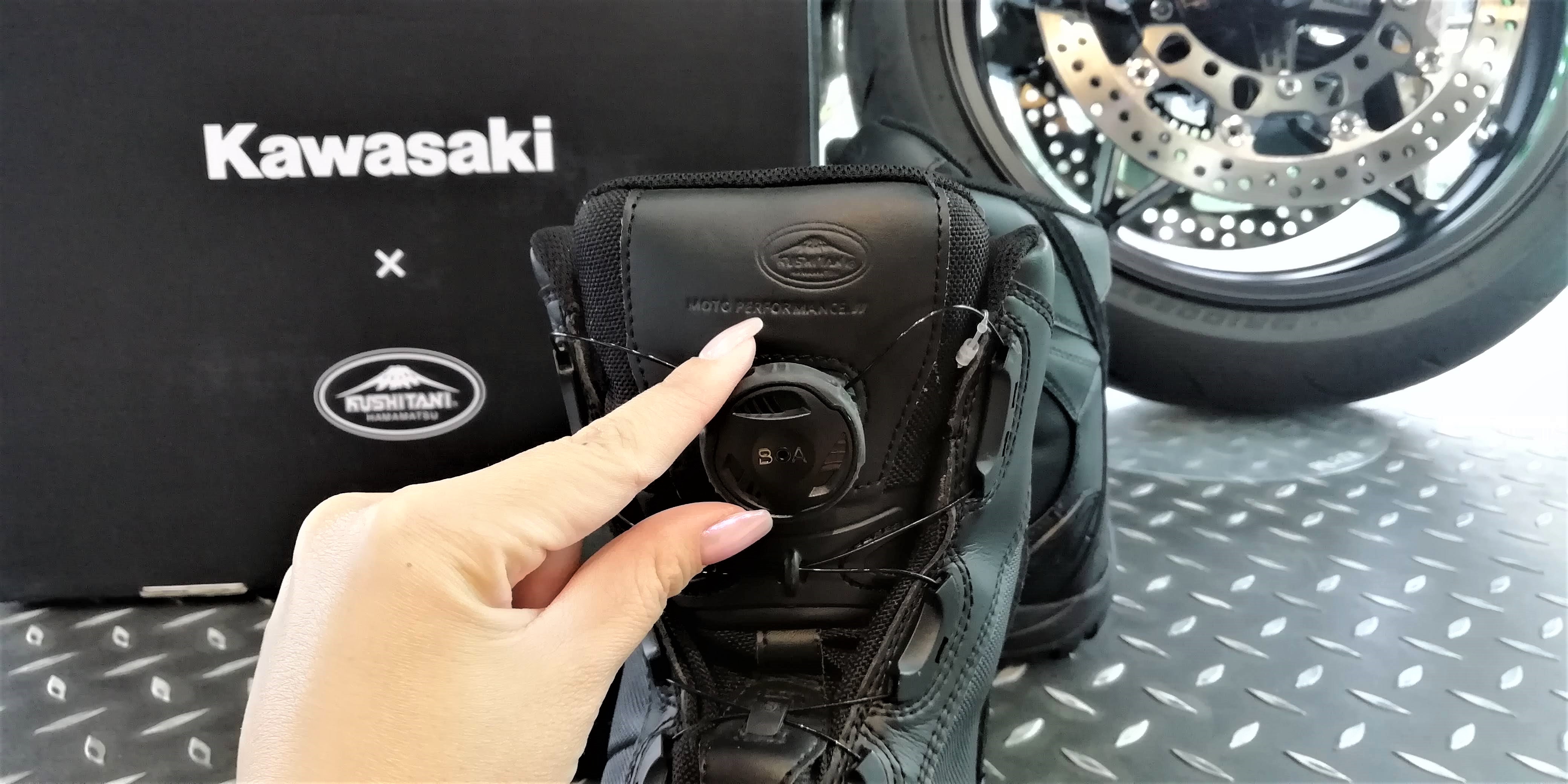 カワサキ×KUSHITANI コラボシューズ | カワサキプラザ東京練馬