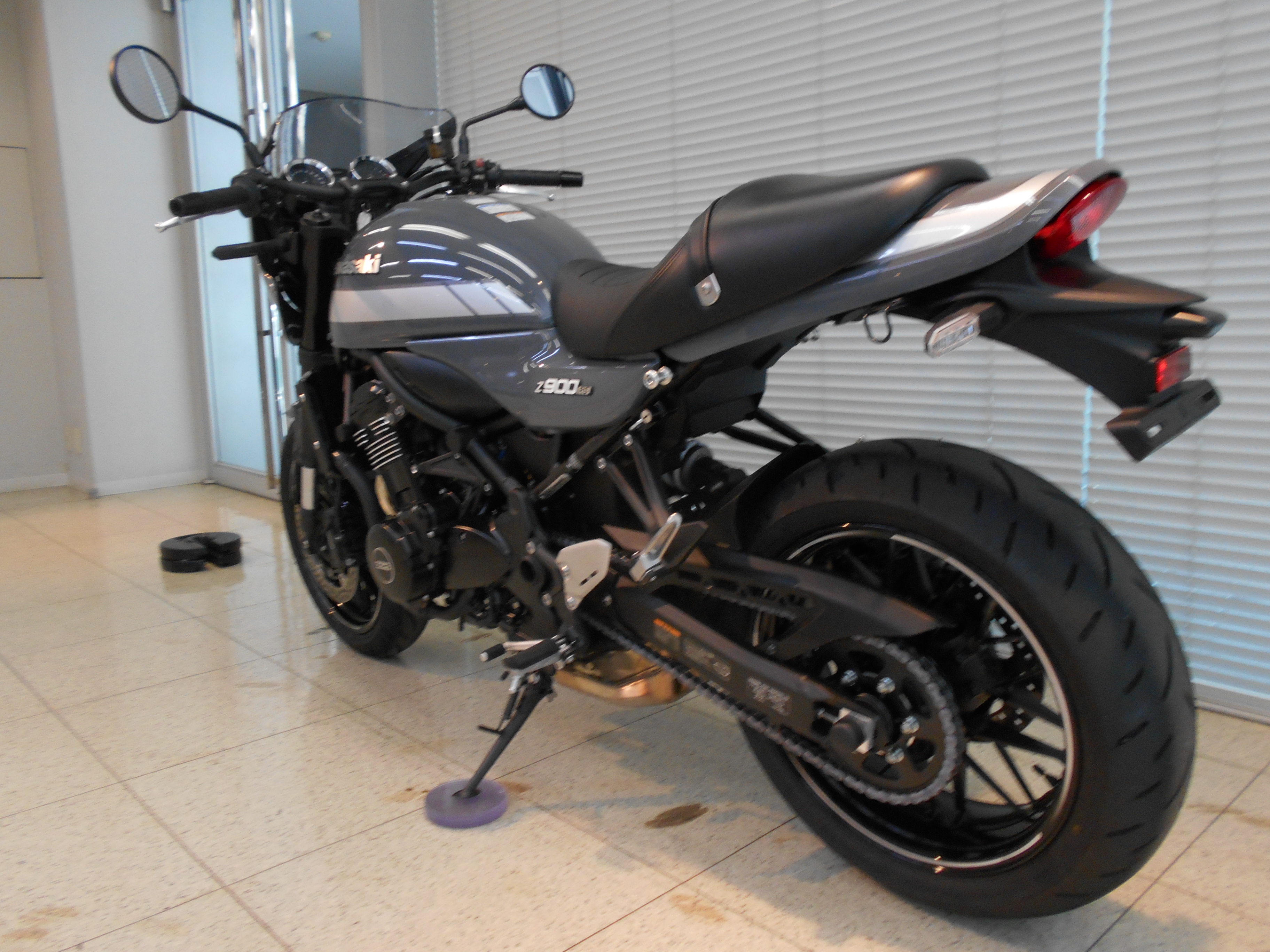 Ｋsスタイル　Z900RSカフェ　ローダウン仕様　中古美品 カワサキ Z900RS CAFE ローダウン仕様☆フェンダーレス☆他