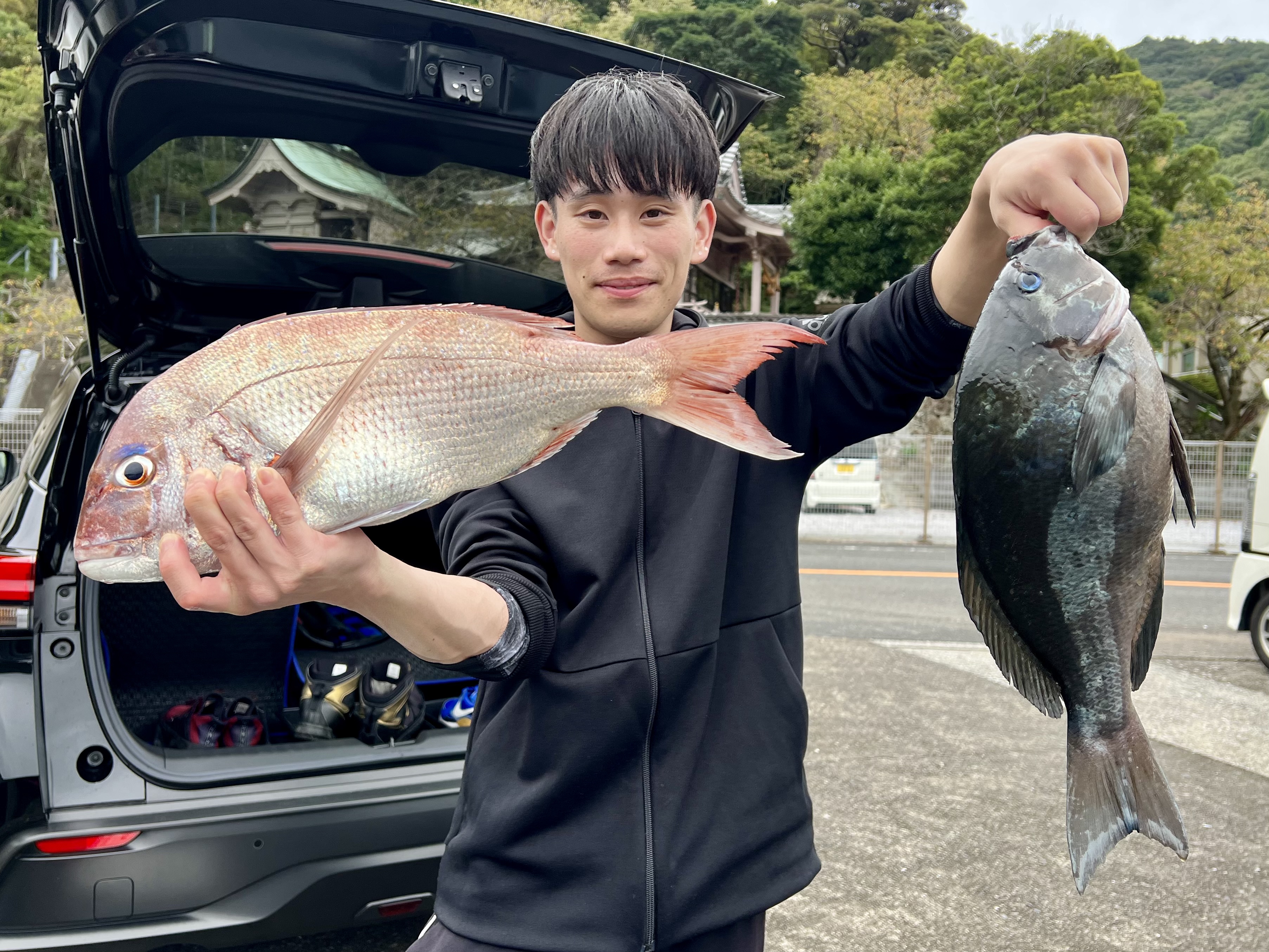 2026.10.4 黒野さん 真鯛54cm 43cm | 長伸丸