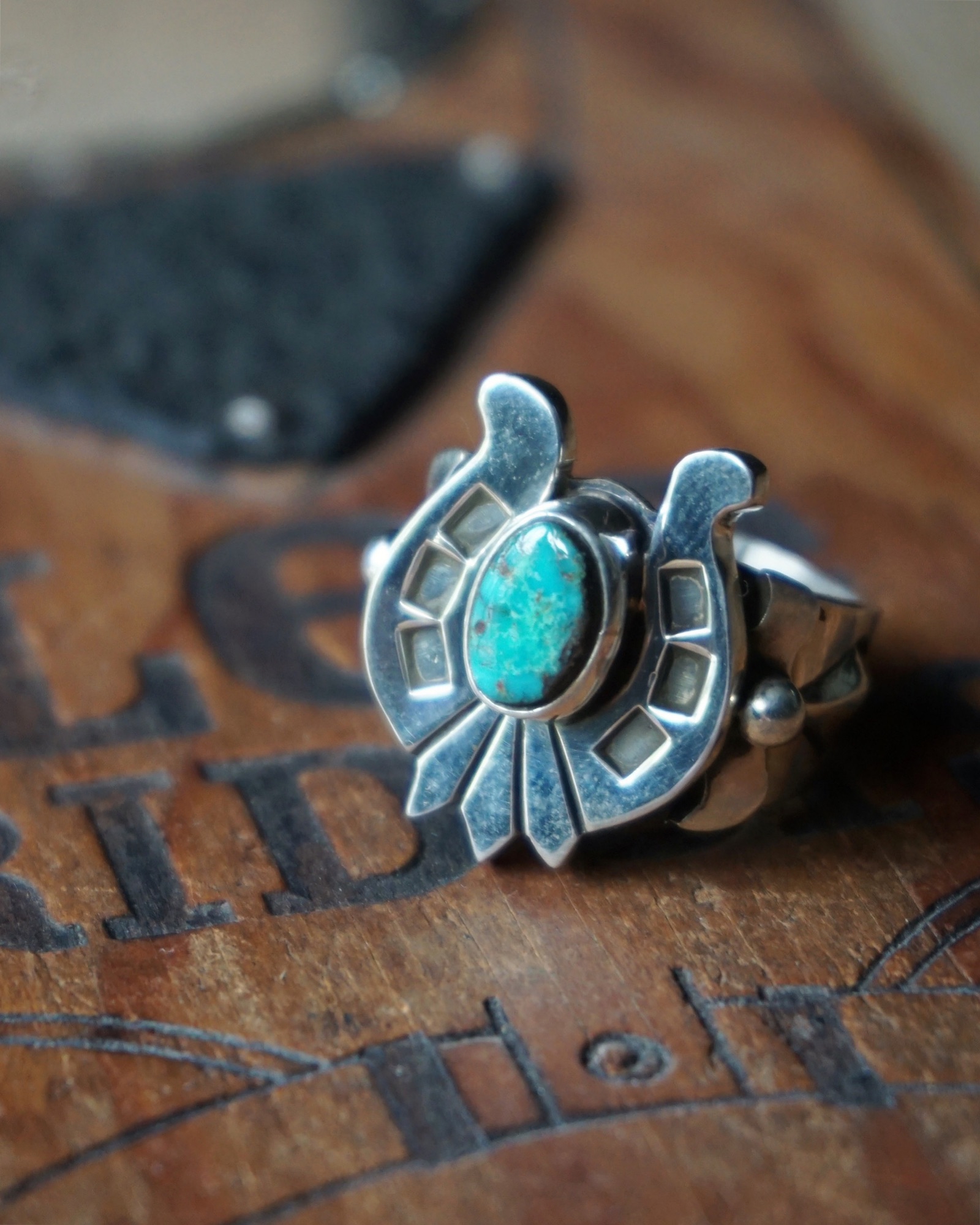 NAVAJO 【OLD PAWN】1960～70's ネバダブルー ターコイズ リング