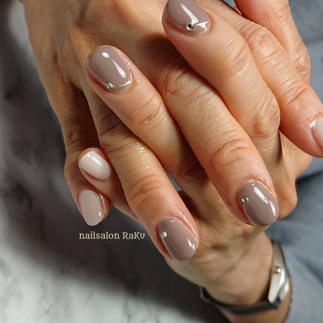 Nail グレージュワンカラー Nailsalon Raku ネイルサロン ラク