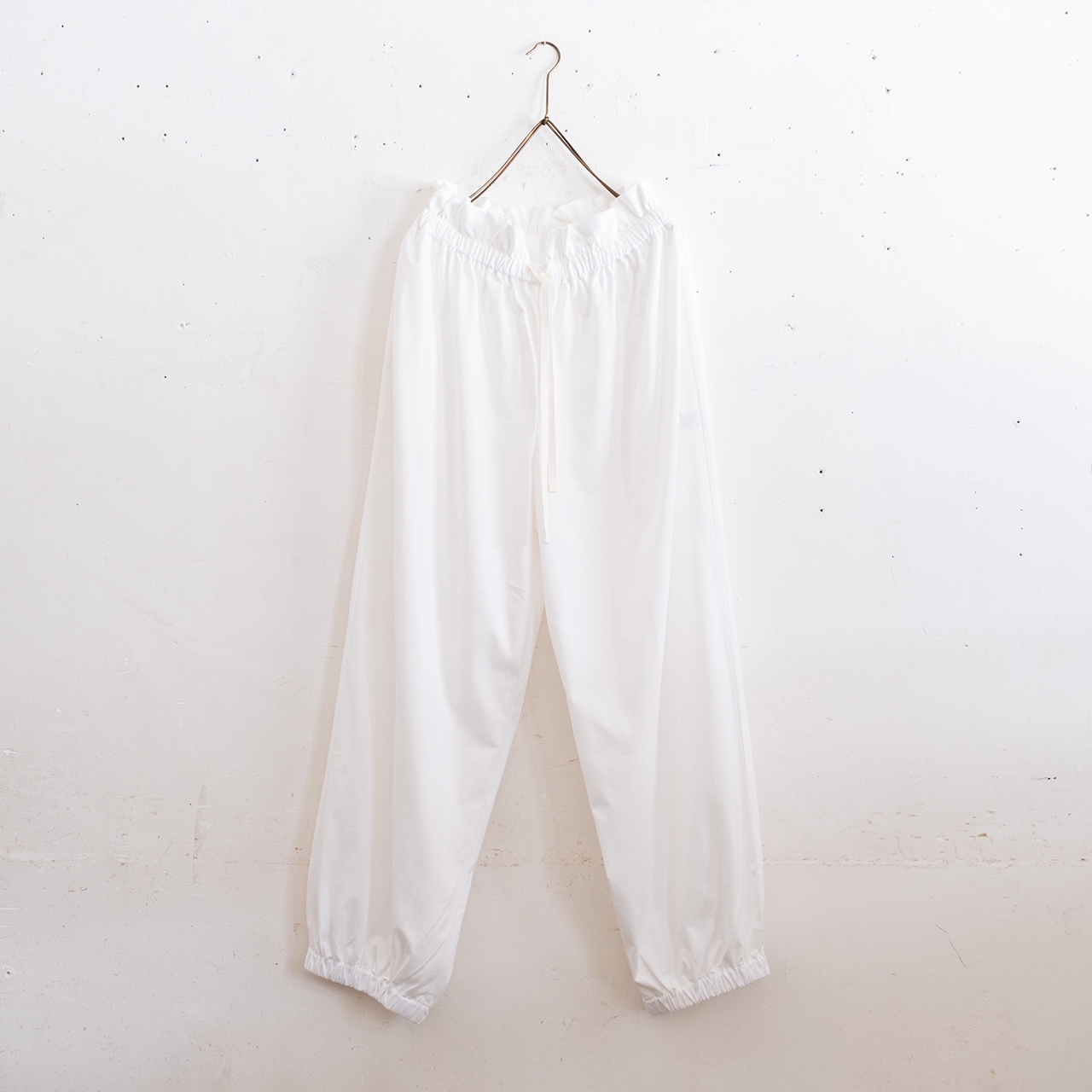 white label］smooth pants | SALUÉ