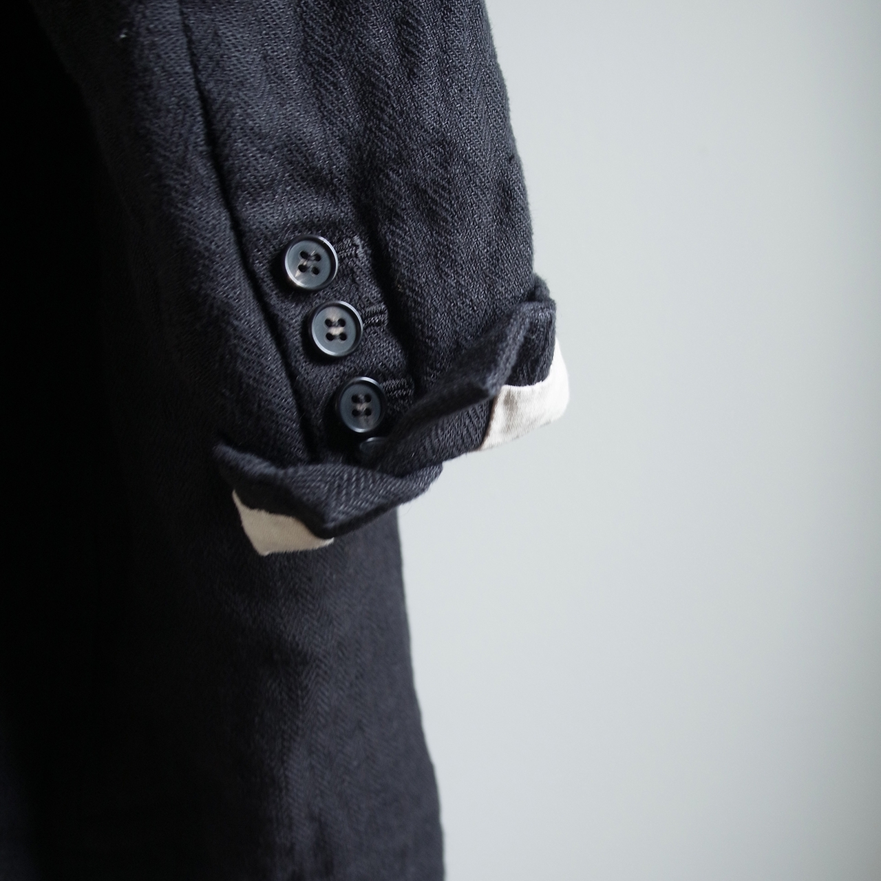 サルエ SALUE リネンジャケット ヘリンボーン ブラック unisex coat jacket／herringbone linen〈black〉 | SALUÉ