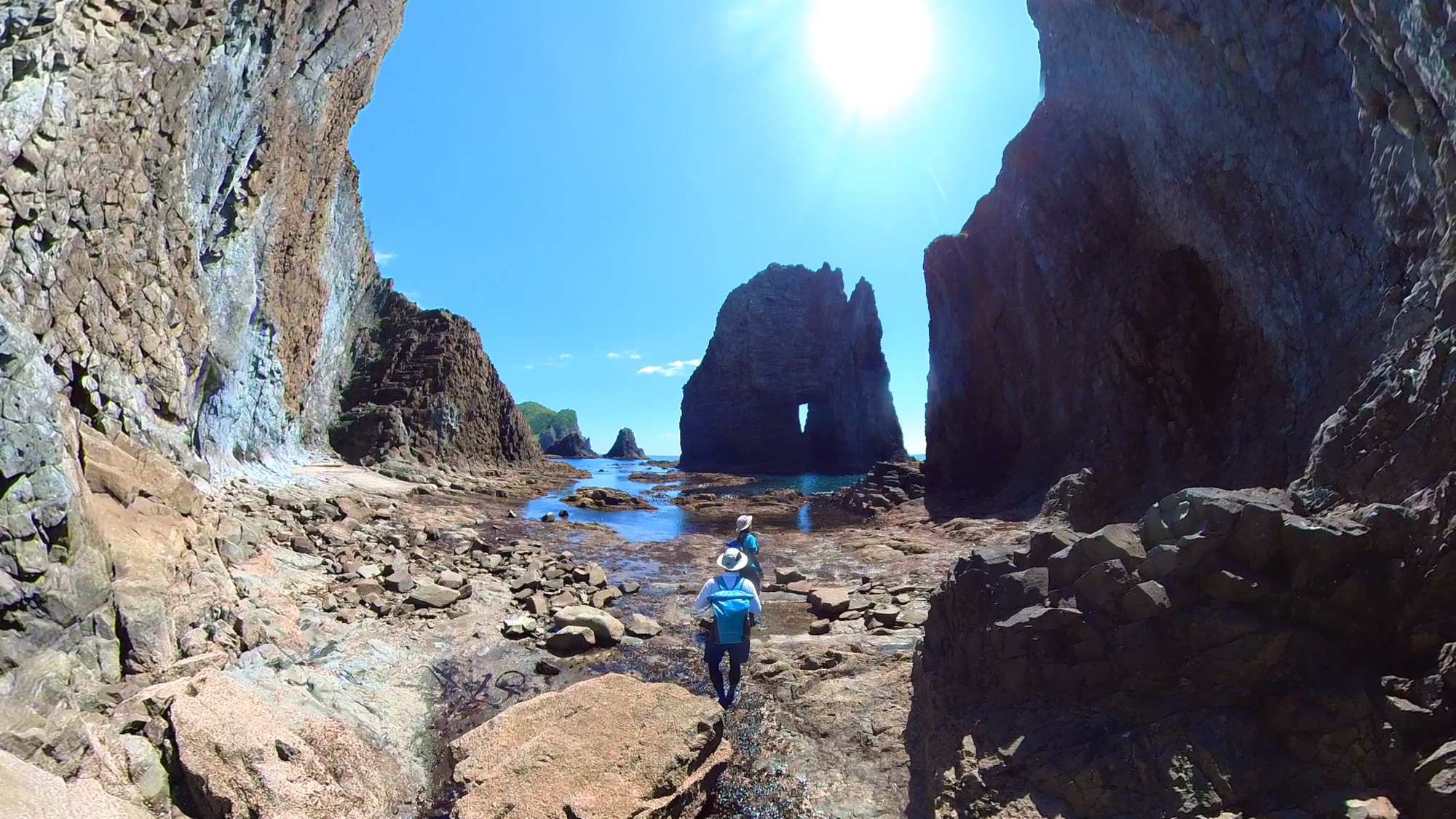 【海岩】王室内殿白壺 海岩】王室内殿白壺