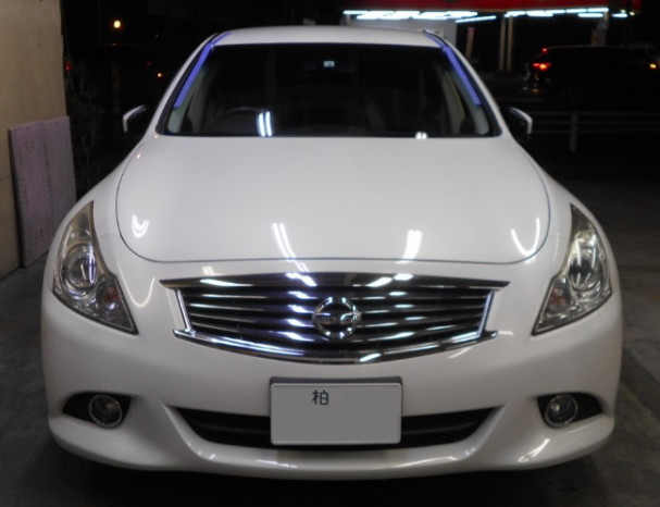 日産 スカイライン v36 車両保険によるフロントガラス交換事例 日産車のフロントガラス交換修理の事例紹介 ジャパンオートガラス 日産 スカイライン v36 車両保険によるフロントガラス交換事例 日産車のフロントガラス交換修理の事例紹介 ジャパンオートガラス