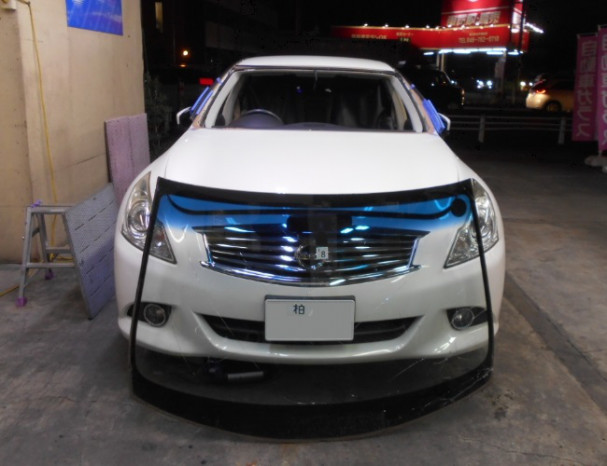 日産 スカイライン v36 車両保険によるフロントガラス交換事例 日産車のフロントガラス交換修理の事例紹介 ジャパンオートガラス 日産 スカイライン v36 車両保険によるフロントガラス交換事例 日産車のフロントガラス交換修理の事例紹介 ジャパンオートガラス