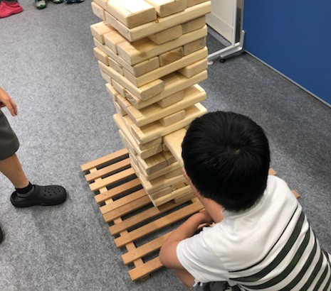 巨大ジェンガ あそびモニター キッズプログラミング教室 Okatomo