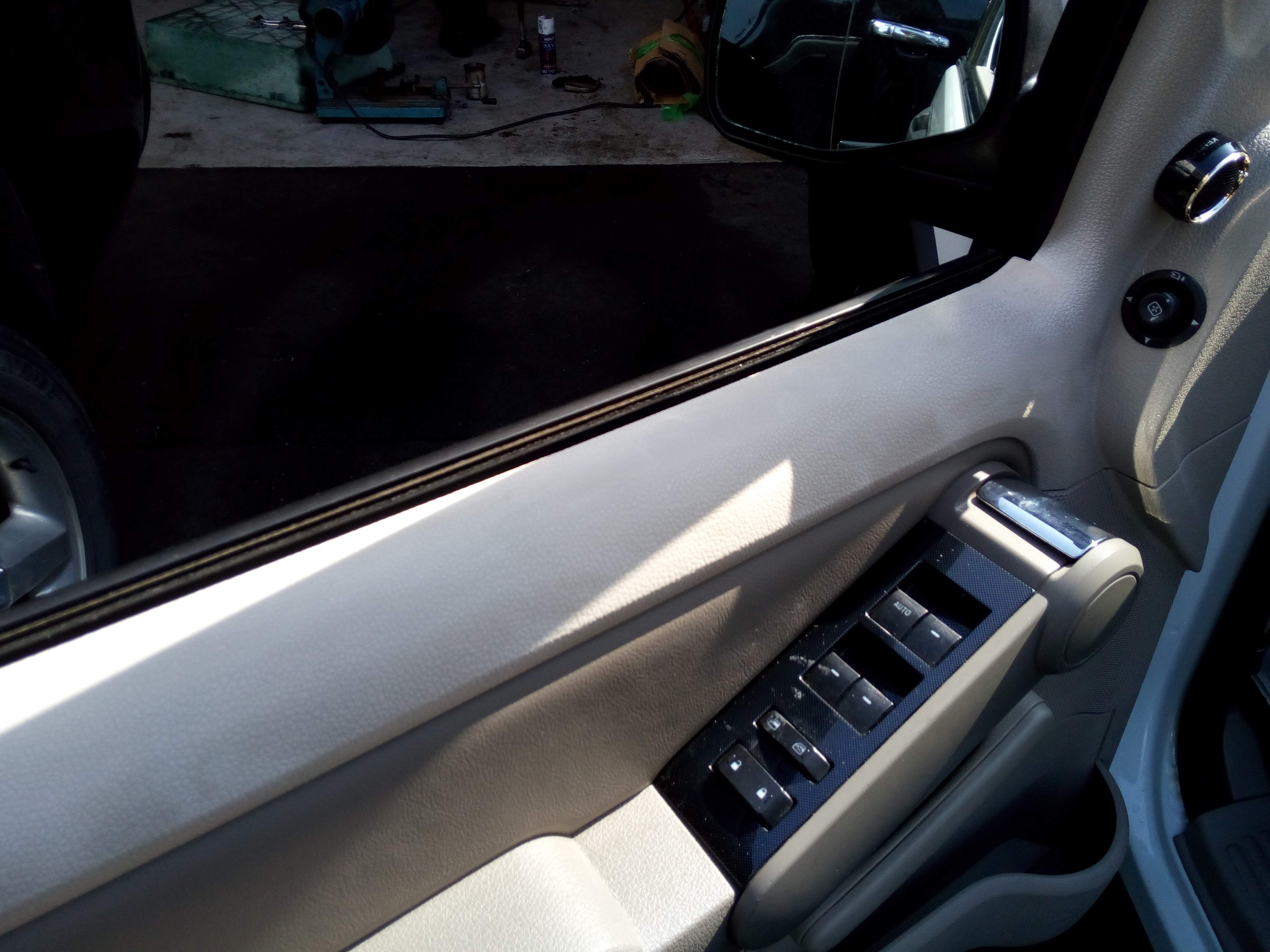 フォード エクスプローラー ドアトリム 補修 ☆Totalrepair Norique☆