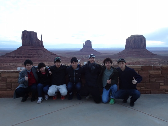 Day7 モニュメントバレー サンタフェ 男7人のアメリカ横断珍道中 学生 平成last Yearに最高の思い出を Day7 モニュメントバレー サンタフェ 男7人のアメリカ横断珍道中 学生 平成last Yearに最高の思い出を