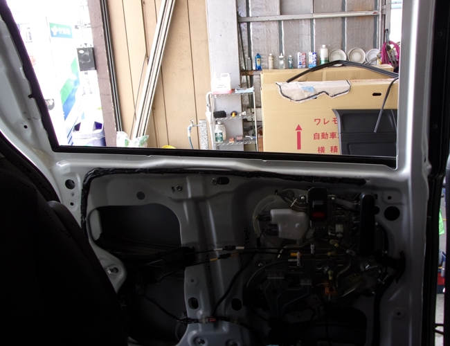 GB3 GB4 フリード 右フロント ドアガラス 送料込み Fuyao フロントガラス ホンダ フリード GB3 GB4 H20⁄05-H28⁄08