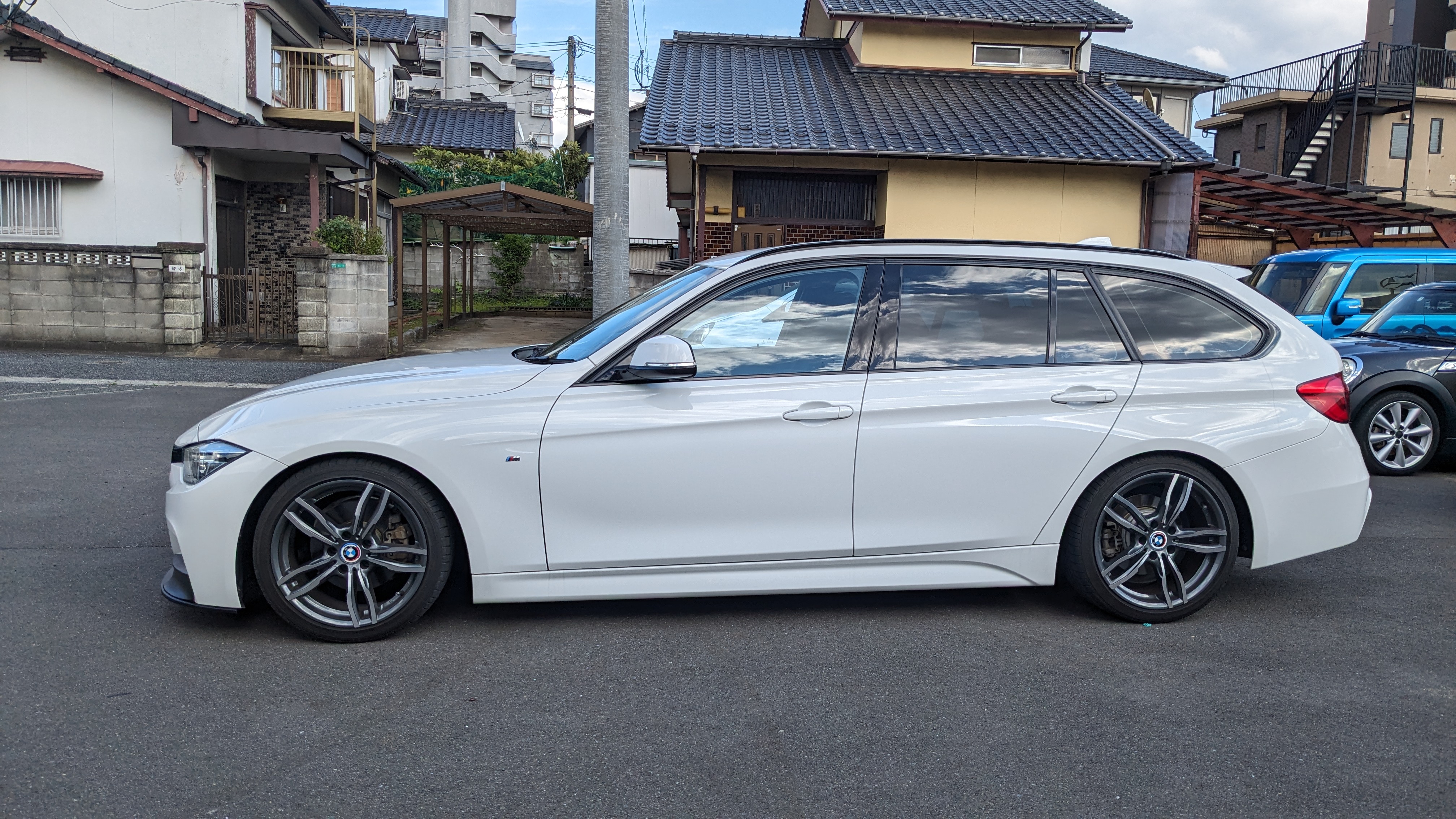 BMW　F30　F31　車高調 BMW F30 320d 車高調取付け ブッシュ1G締め直し 四