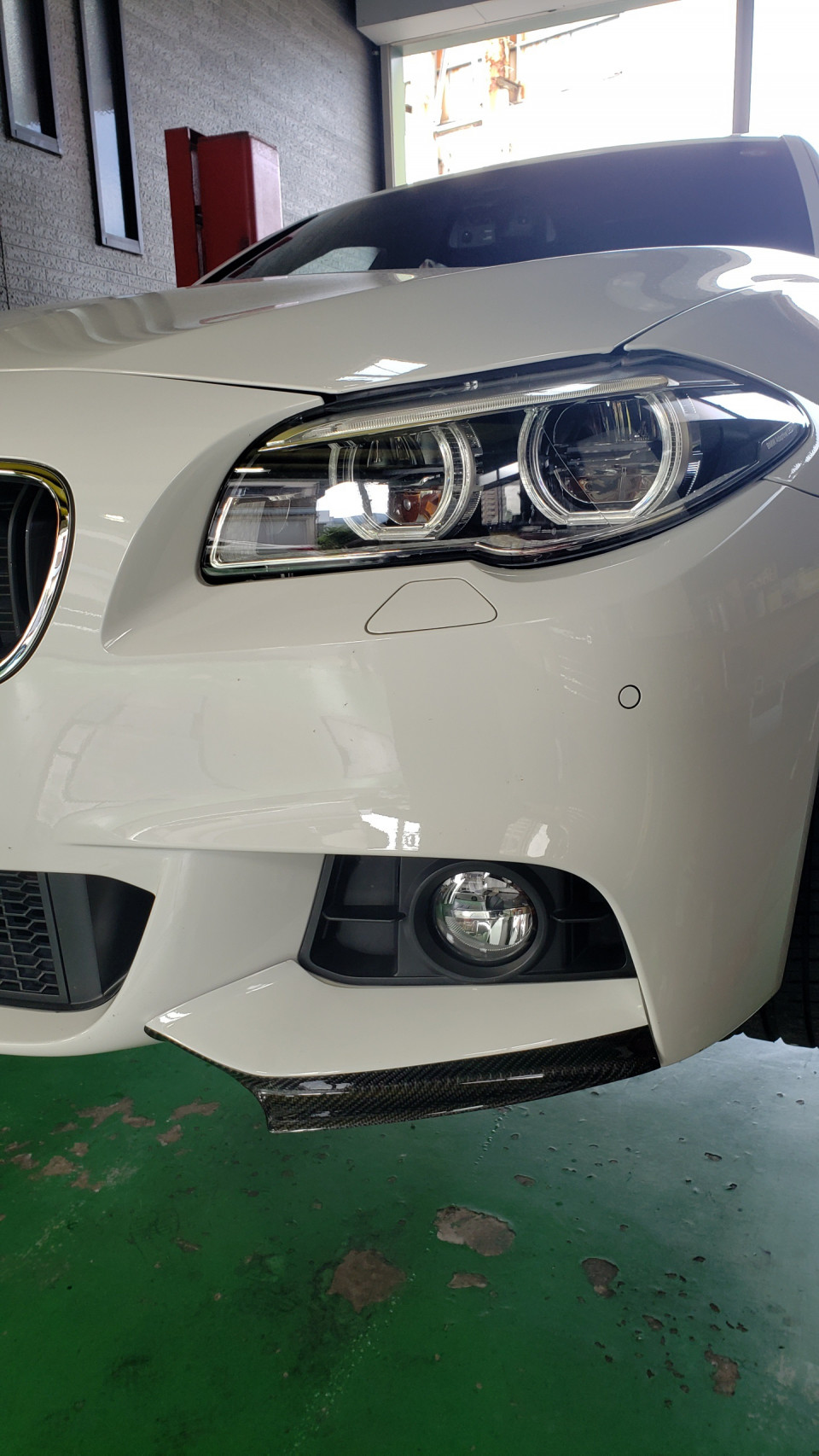 BMW F10フォグレス化!W205アンビエントカスタムなどなど! | POLE POSITION BMW F10フォグレス化!W205アンビエントカスタムなどなど! | POLE POSITION