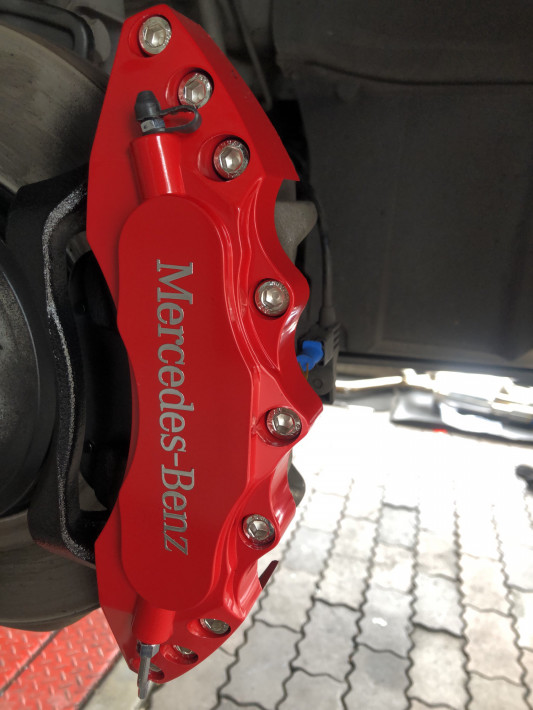 ブレーキキャリパーカバー取り付け 車検 オイル交換などなど Pole Position