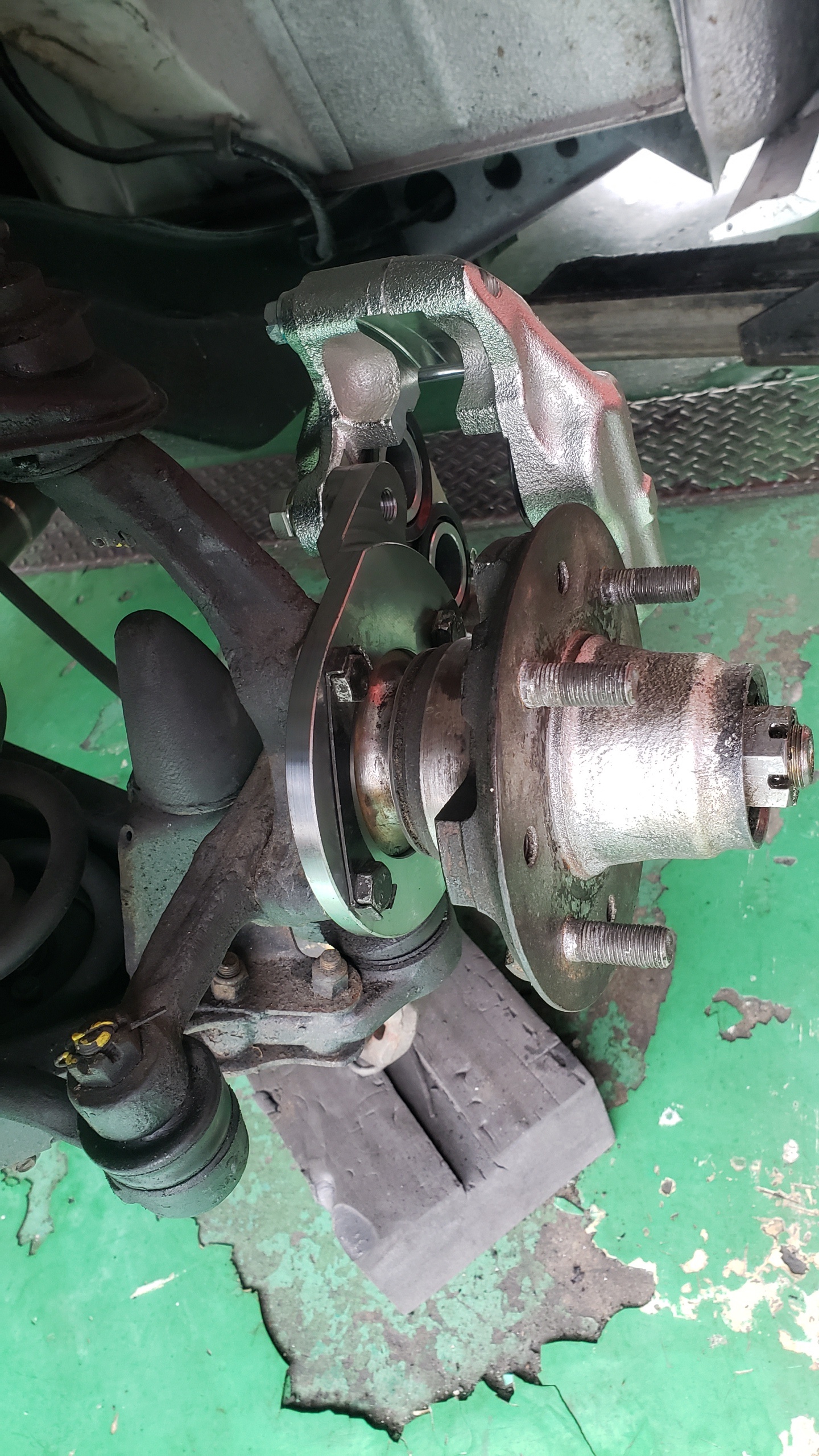 SR311 フェアレディ フロントキャリパーキット取り付け！ | POLE POSITION