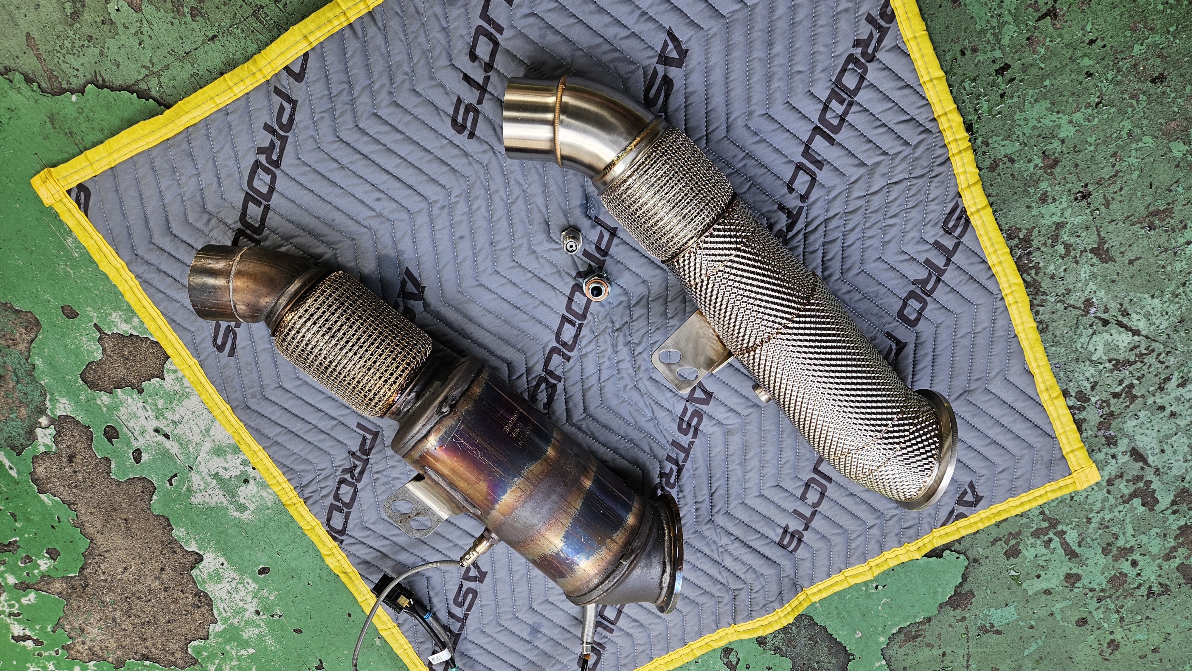 GRスープラ ダウンパイプ取り付け！ | POLE POSITION