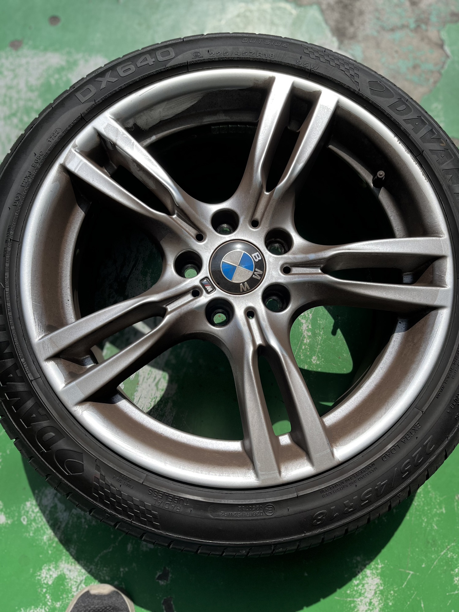 BMW F30 320d ブレーキパッド&ローター交換、オイル交換
