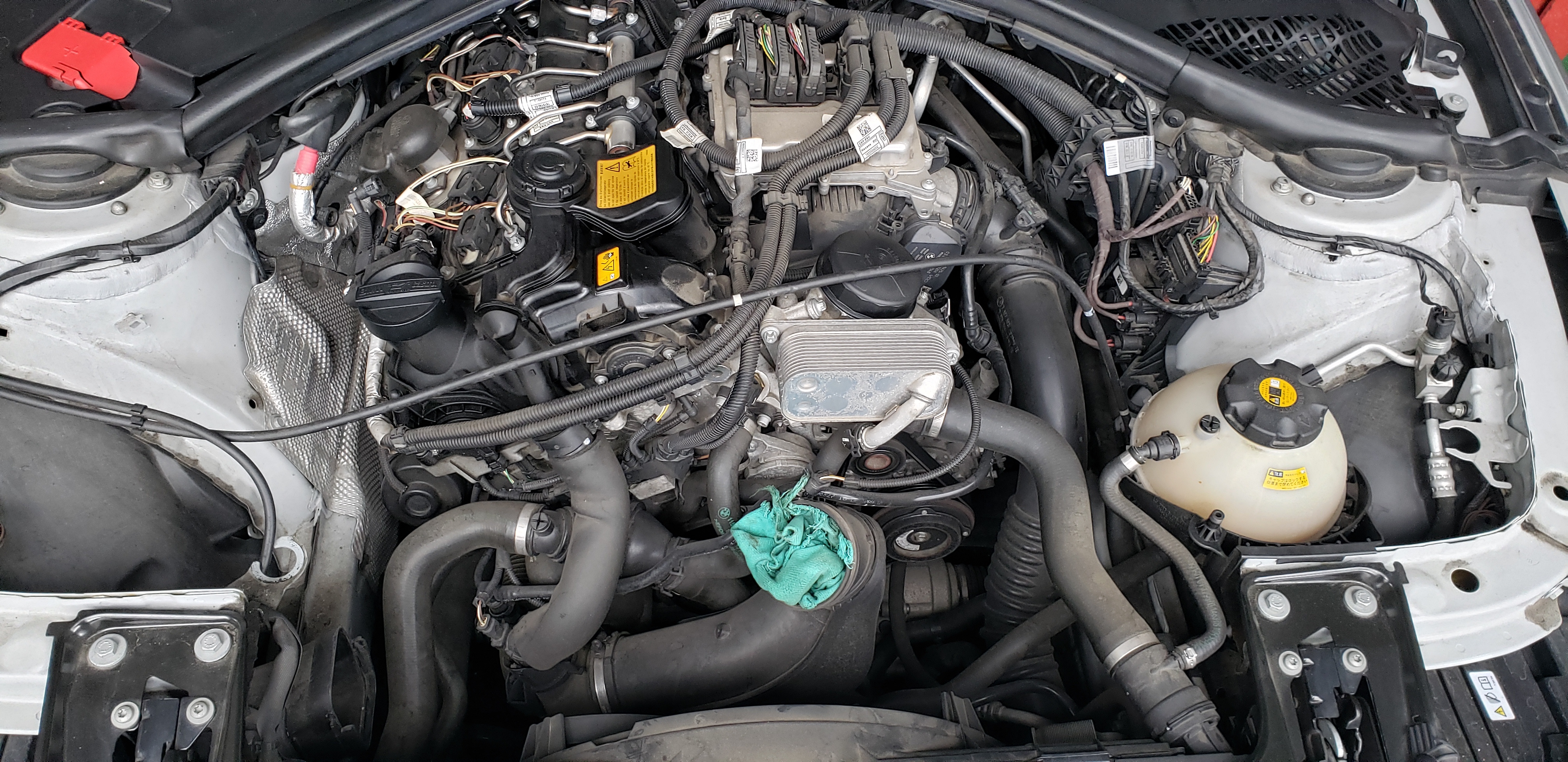 BMW F30 320i チャージ&ブーストパイプ、HIGH SPARK IGNITION
