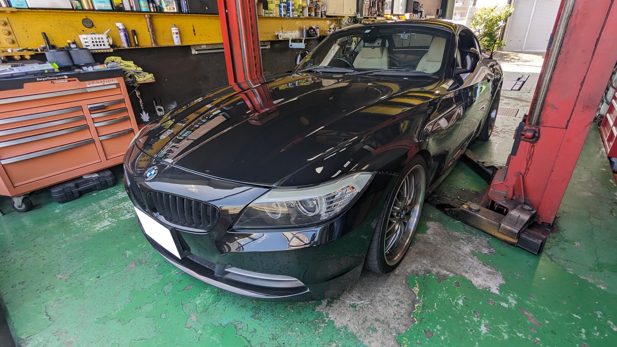 BMW Z4シリーズ E89 AVインターフェイス iDrive CIC装着車 地デジ・DVD・iPod・バックカメラ