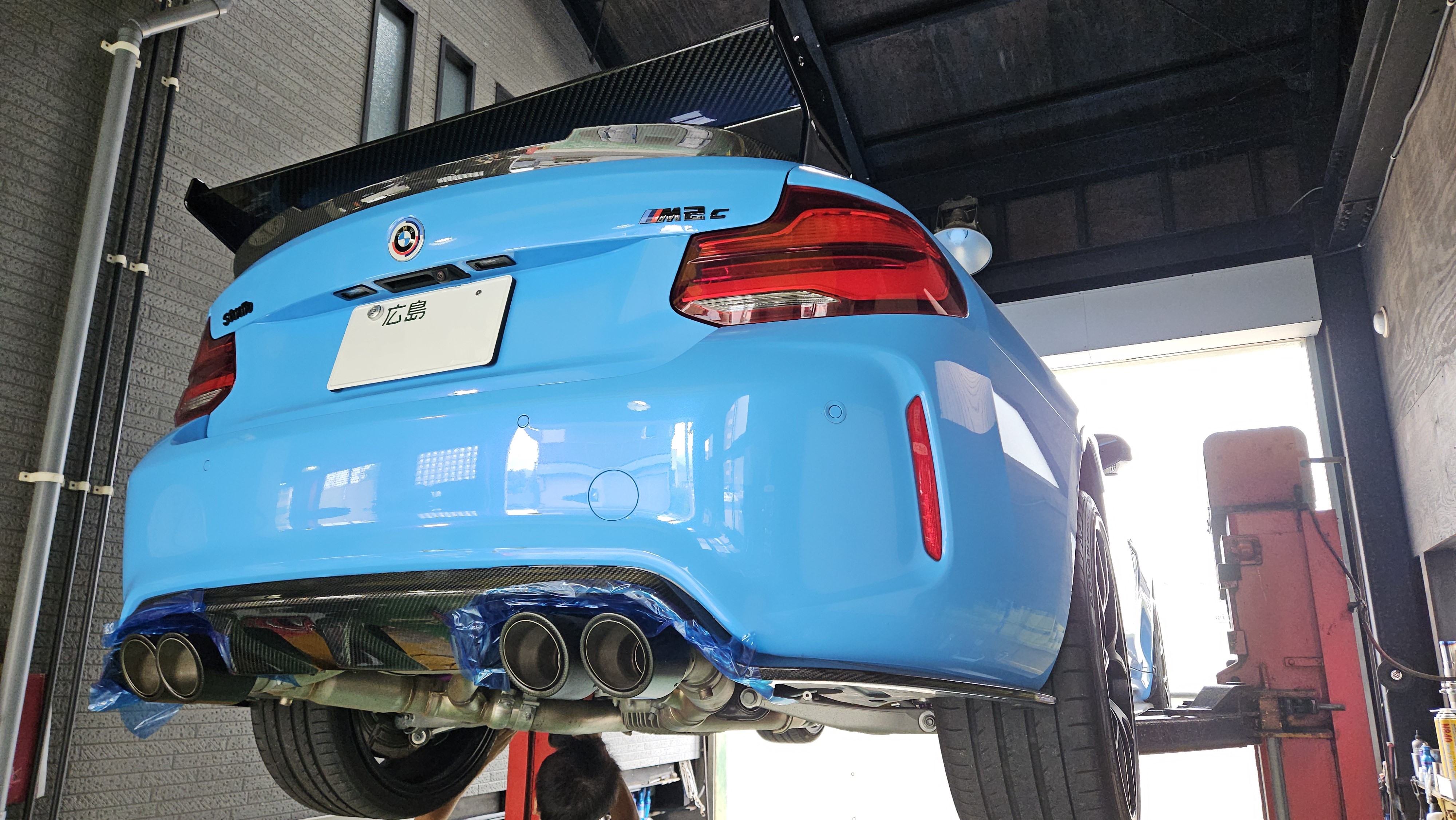 BMW F87 M2C EISENMANNセンターパイプ交換＆デイライトイエロー