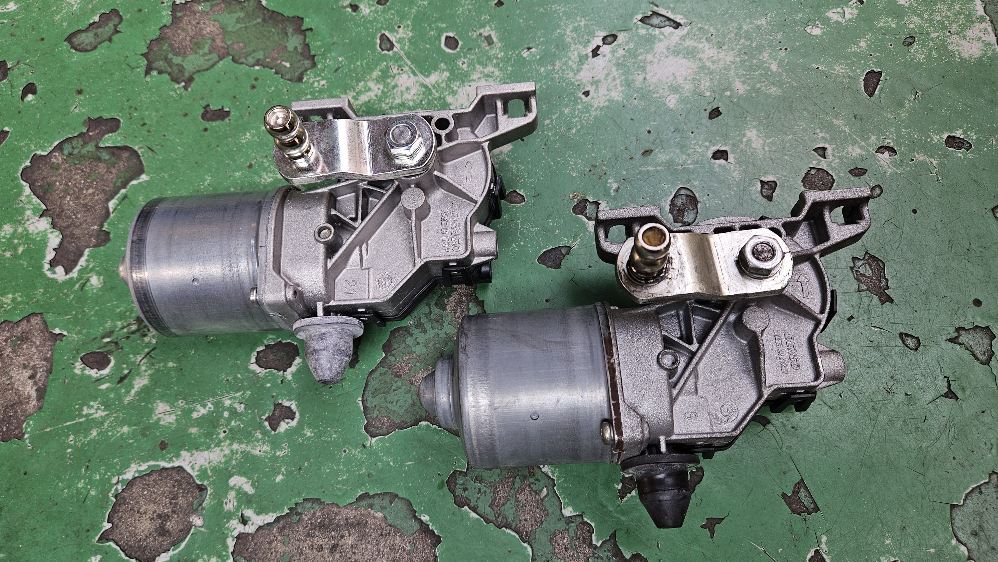 フィアット500 フロントワイパーリンク ワイパーモーター 2011年式 実