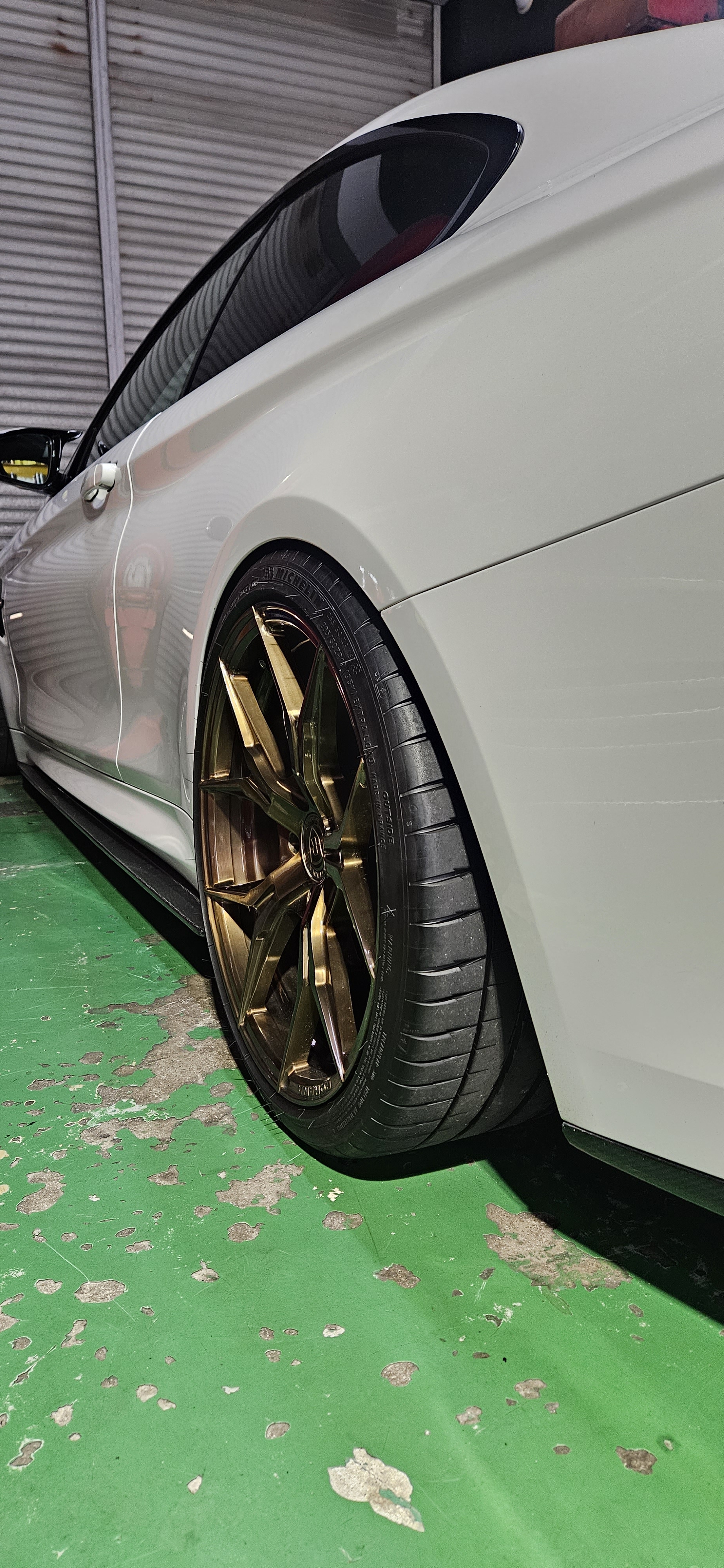 BMW F82 M4 ロアアーム交換&DCTプログラム書き換えチューニング