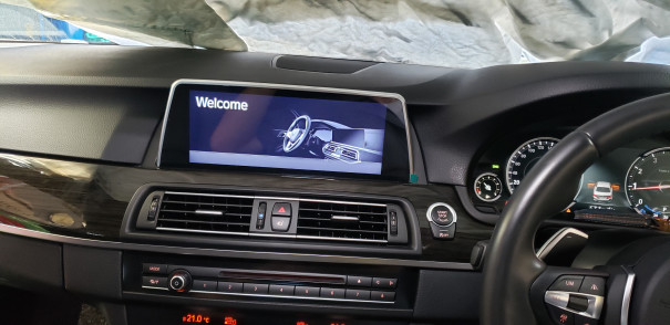 BMW F10 528i Androidモニター取り付け！ | POLE POSITION