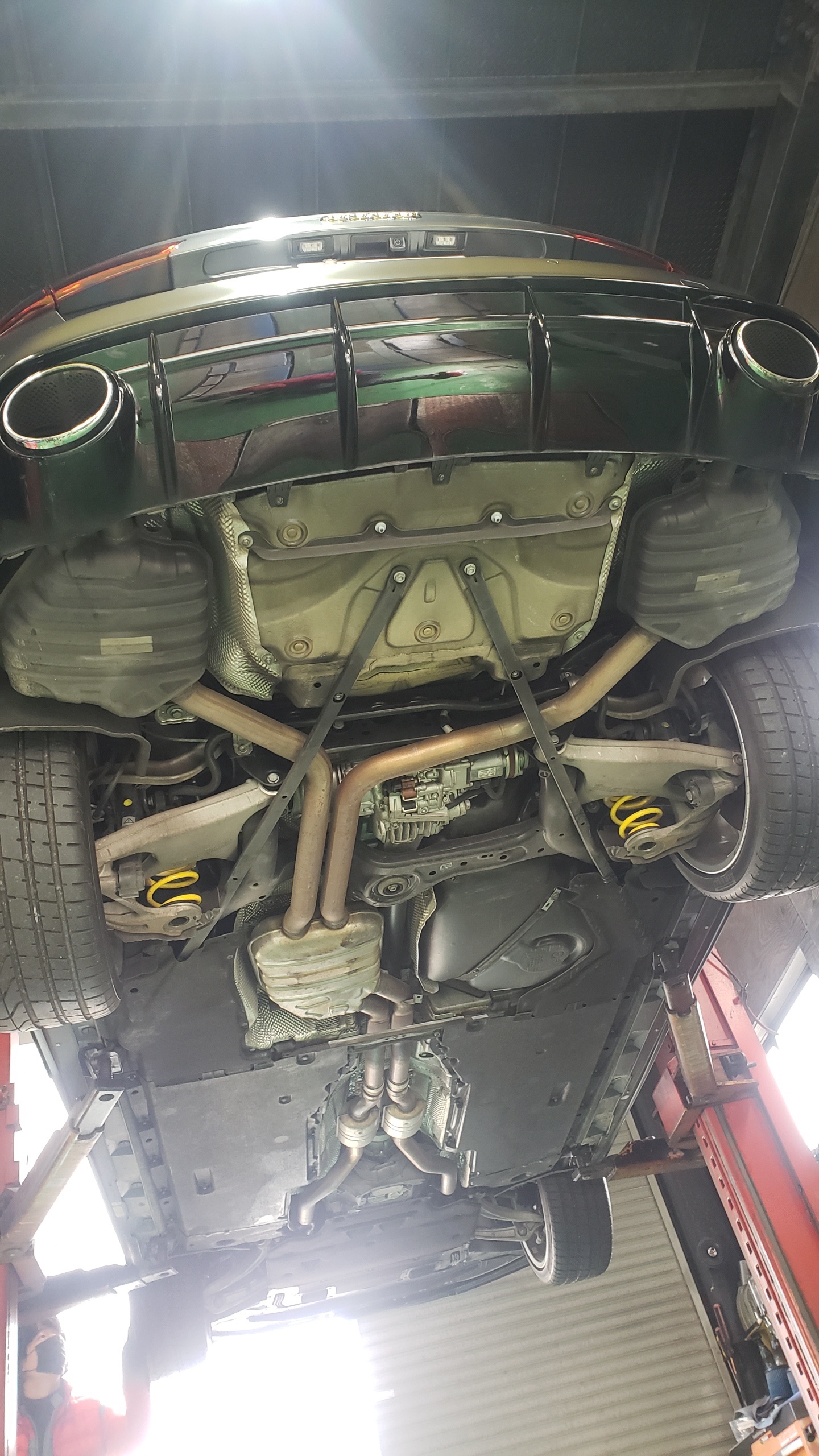 アウディ c6 RS6 ストレートマフラー