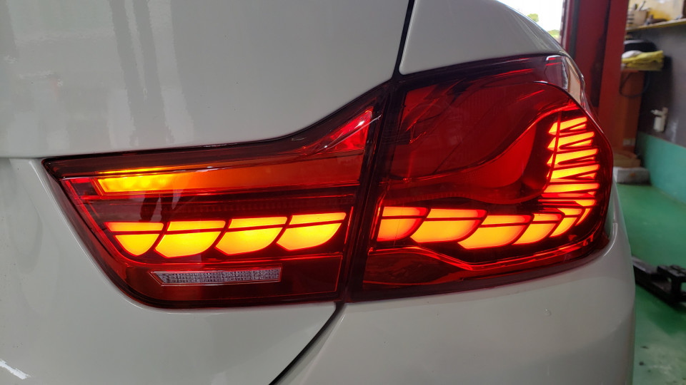 BMW M4CS GTS OLEDタイプテール販売開始！ | POLE POSITION 