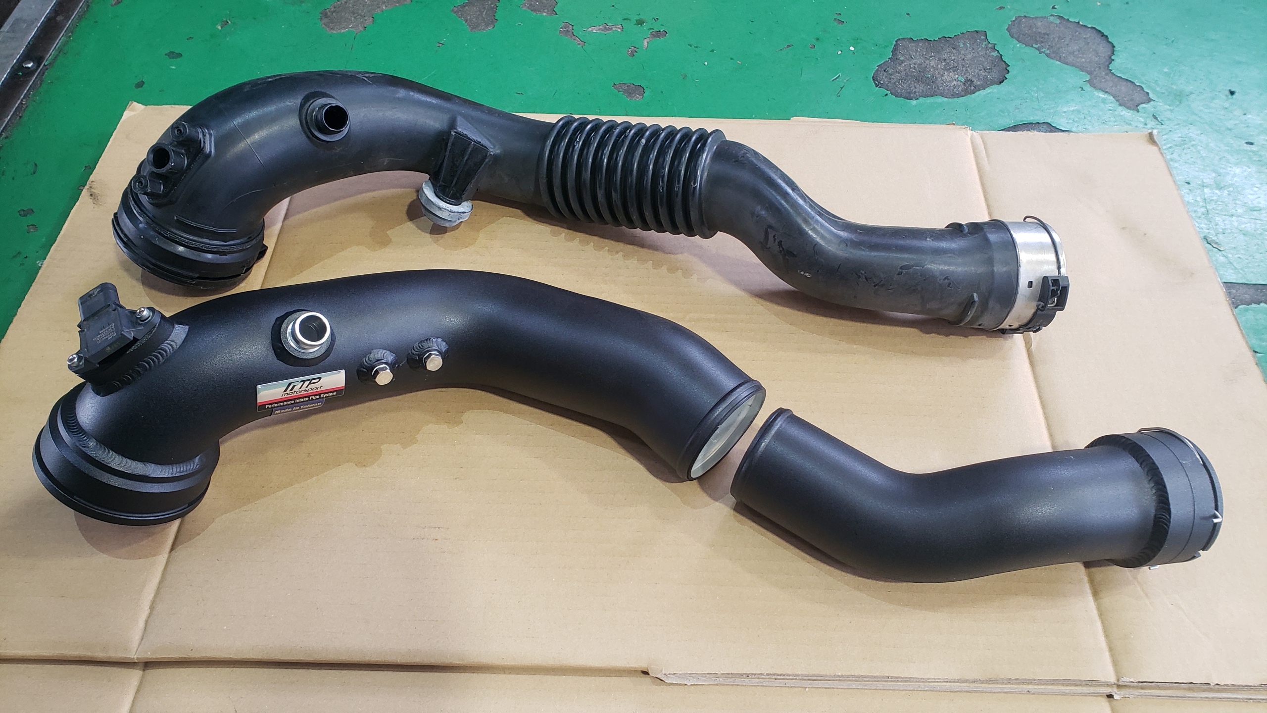 BMW F25 X3 N55 冷却インテーク ターボチャージ パイプ アルミ製 CHARGE PIPE BOOST PIPE  エンジン、過給器、冷却、燃料系パーツ