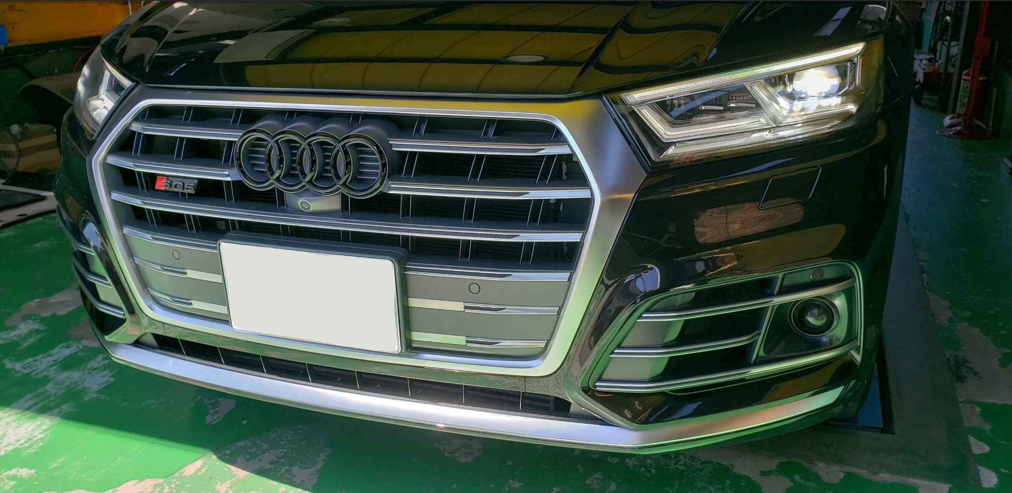 アウディ SQ5 PP Exhaust Valve Controller取り付け、オイル交換など 