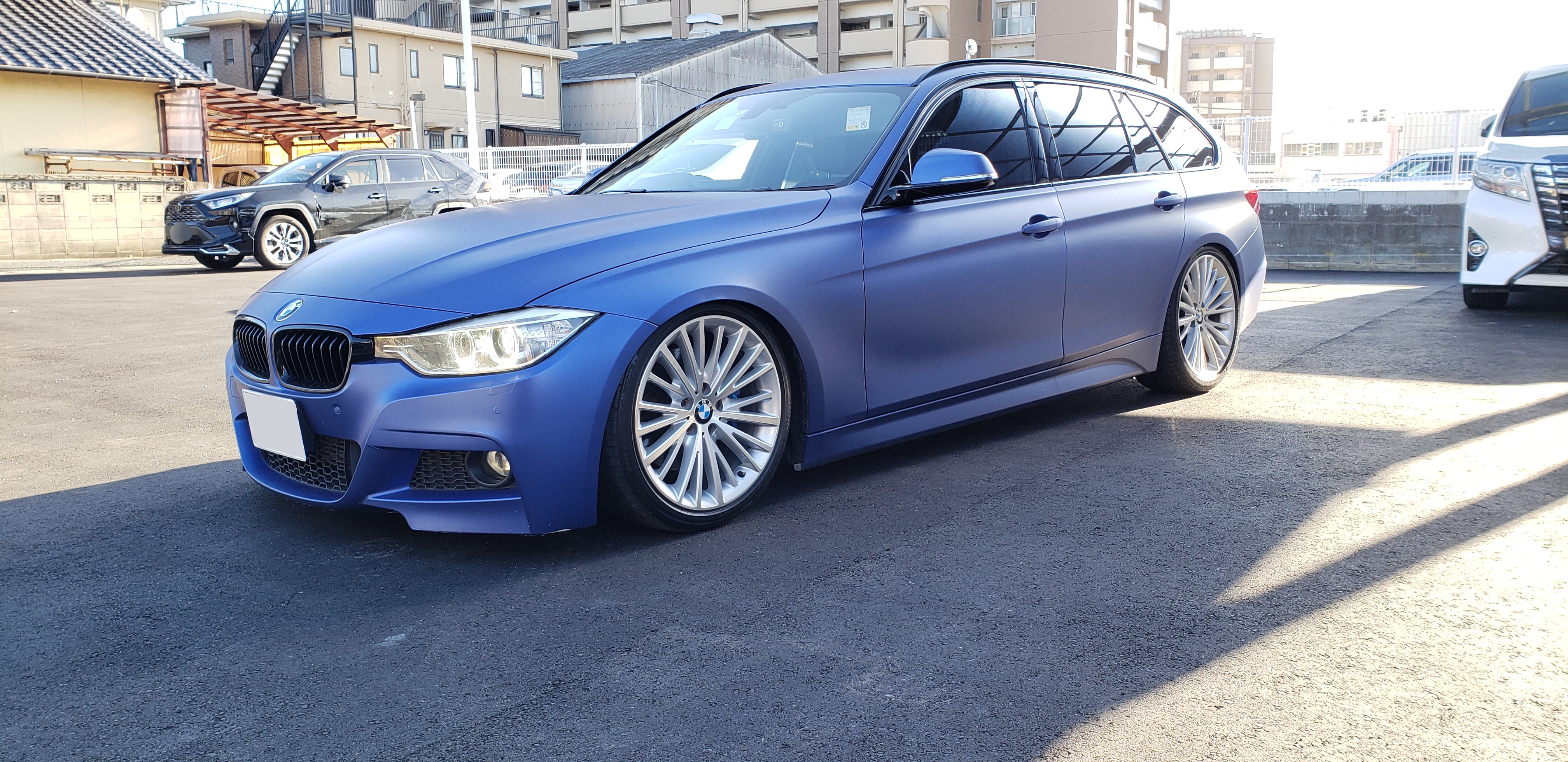 BMW F31 335i ヘッドユニット交換、オイル交換などなど… | POLE