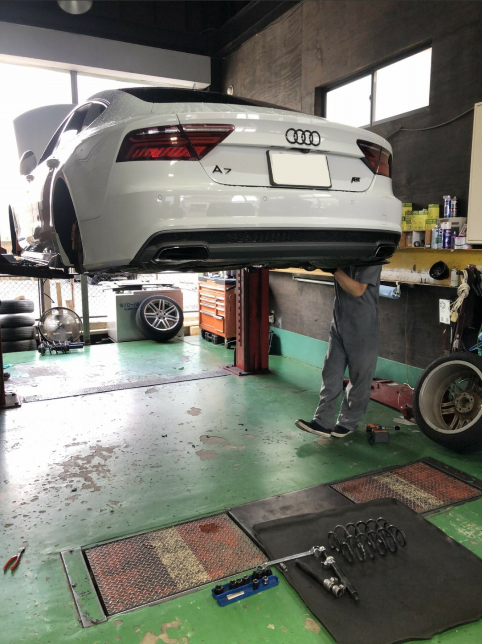 エアフォース製 部品取り アウディ 不動車 寛げる 