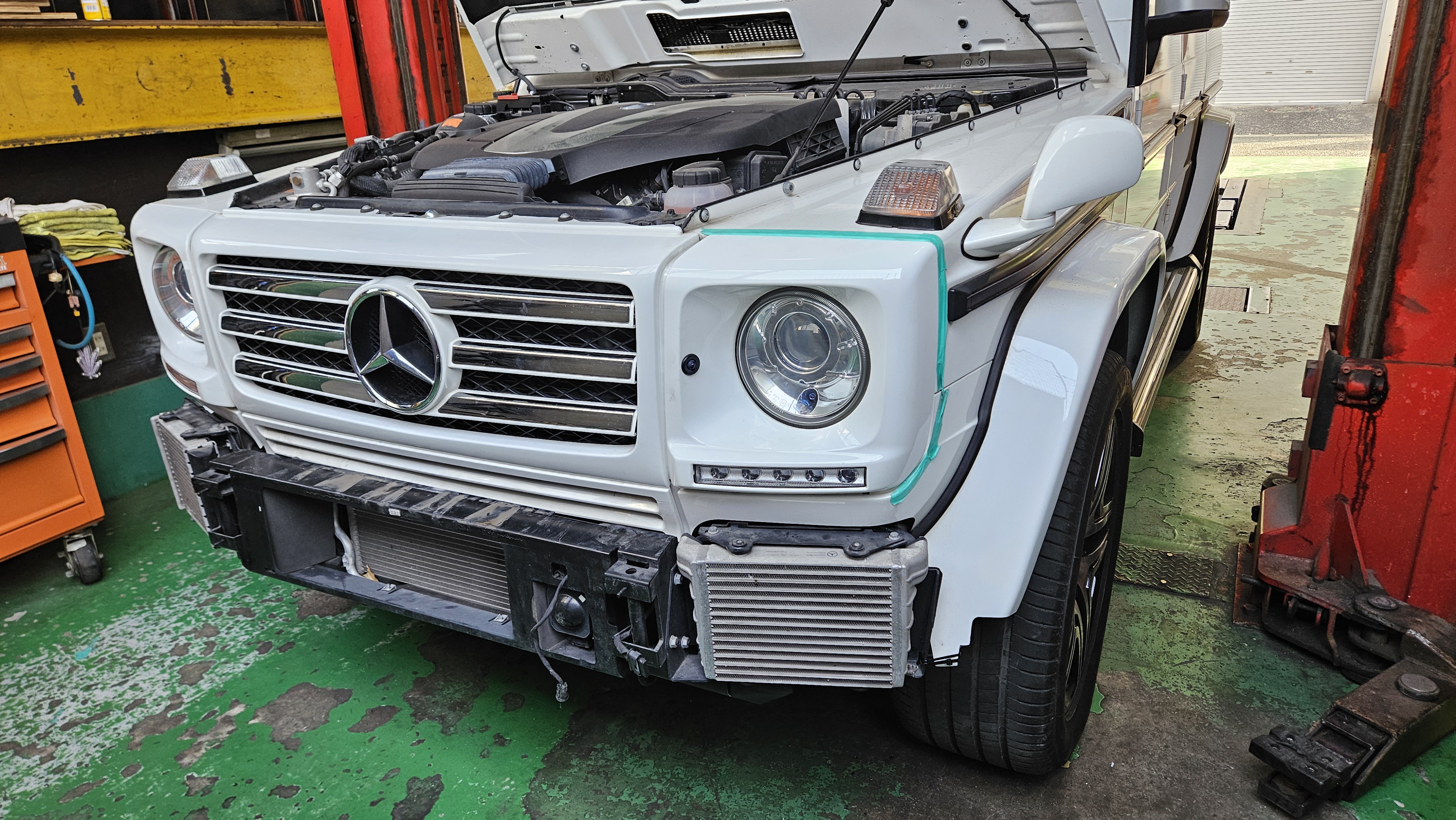 ４ＷＤ　ベンツGクラスw463 　g350d　バンパー ベンツ W463 G350d フロントバンパー交換、BMW F34 320i 車検