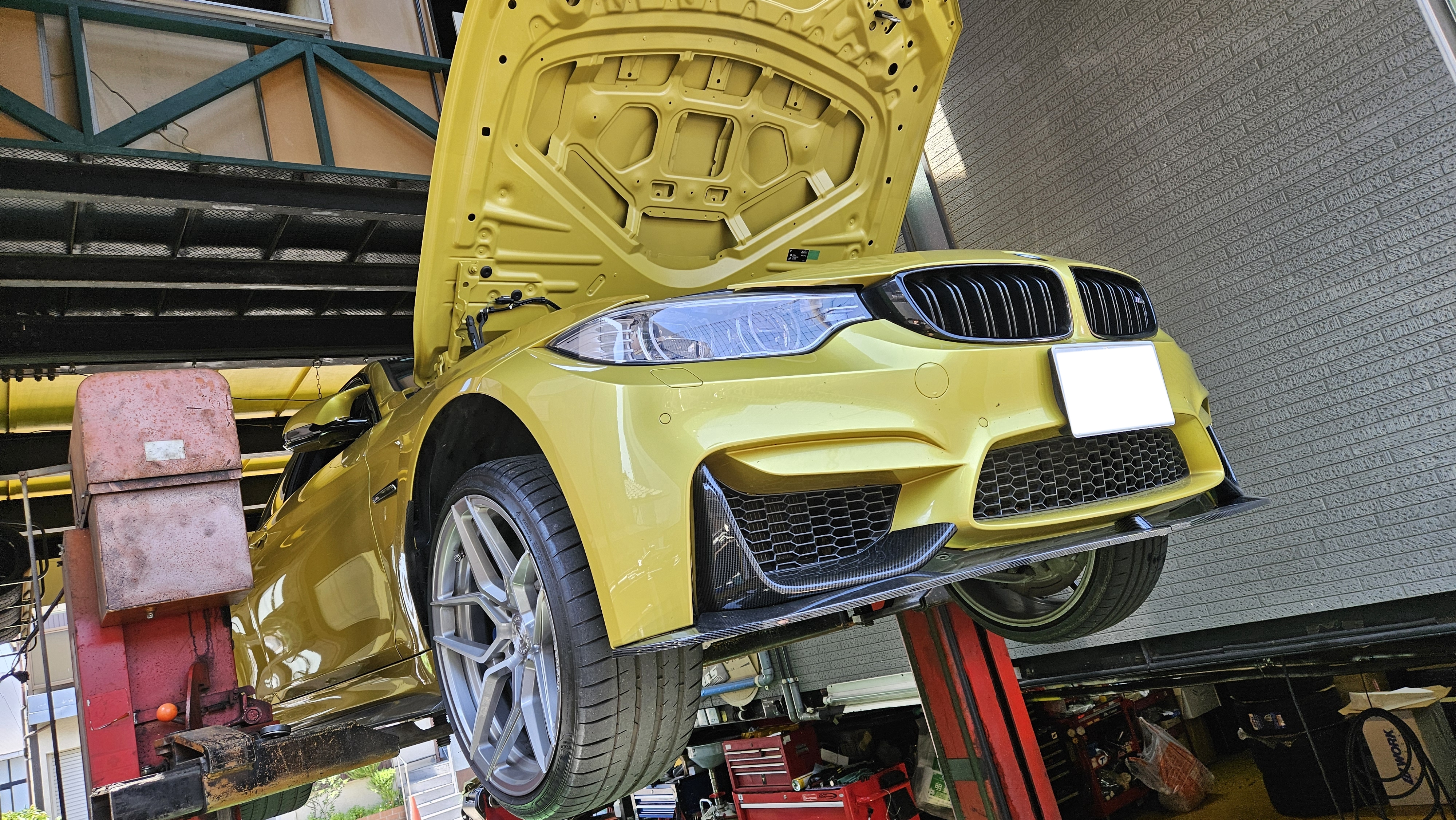 BMW F82 M4 車検！ | POLE POSITION