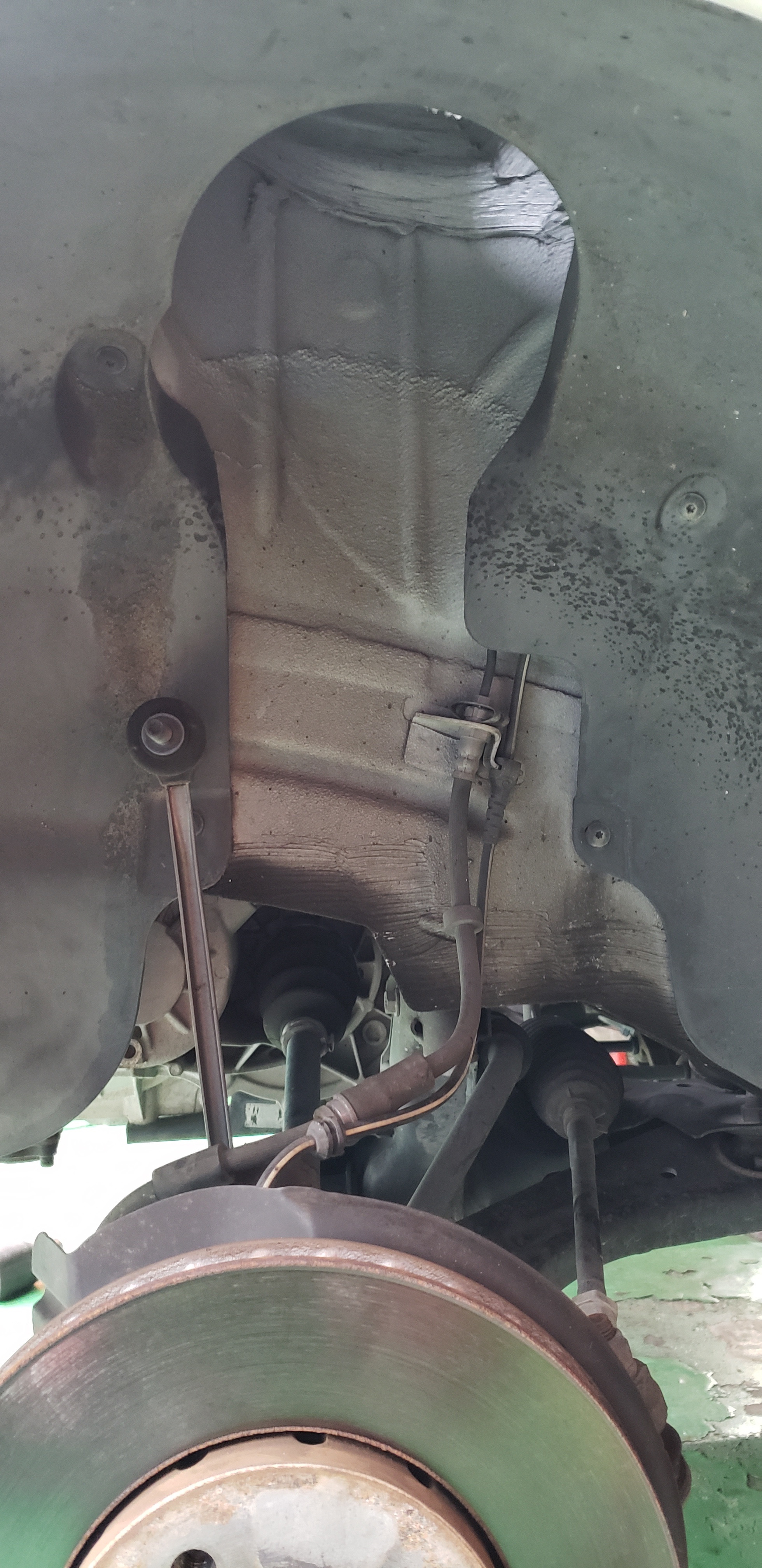 フォルクスワーゲン UP ダウサス UP!にダウンサス取付！！ | VWワーゲン専門店「ナイルプラス」の