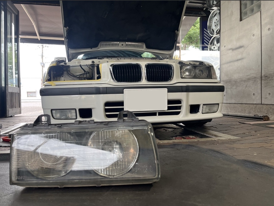 BMW E36 318is ヘッドライト修理、180SX 雨漏り調査！ | POLE POSITION