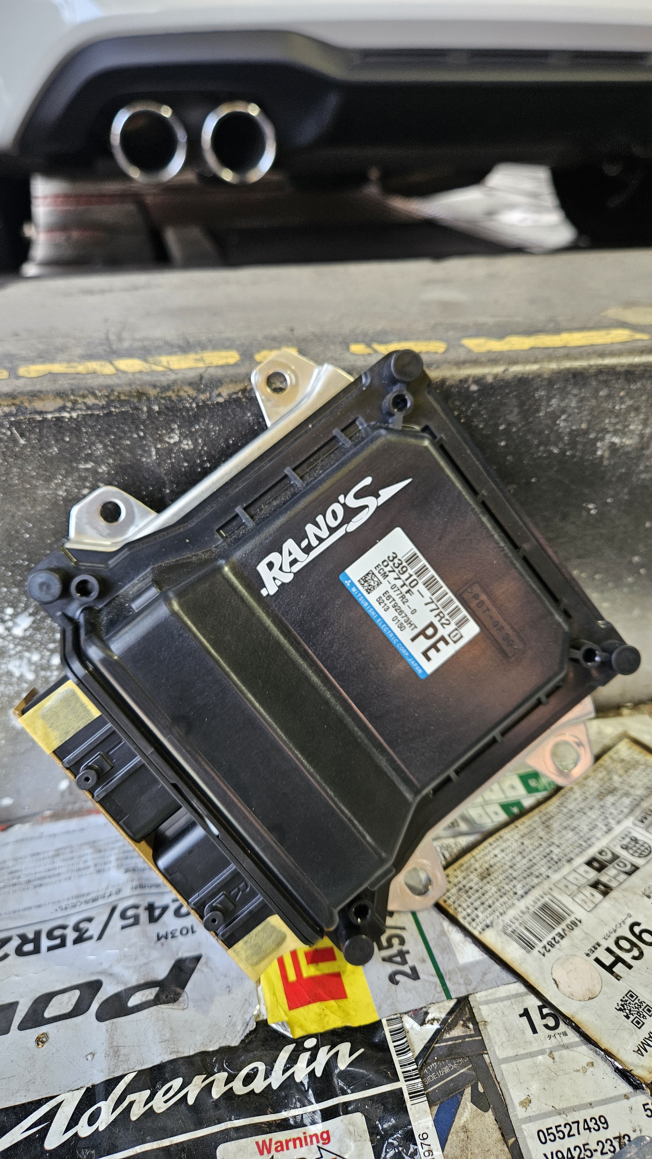 BMW F31 320d ABSセンサー交換、ジムニー ECU書き換えチューニング