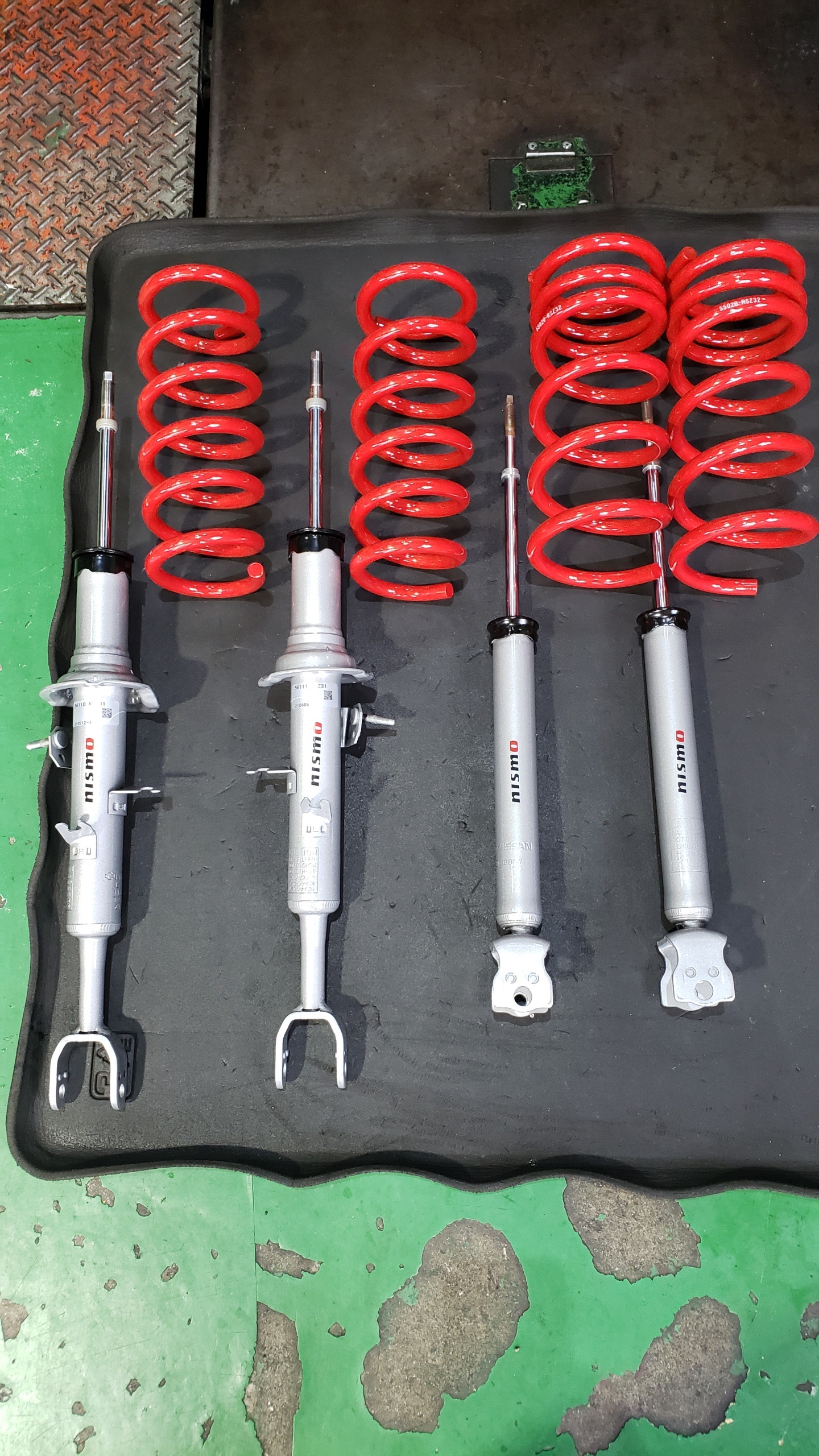 Z33 フェアレディZ NISMOサスキット取り付け、オイル交換などなど